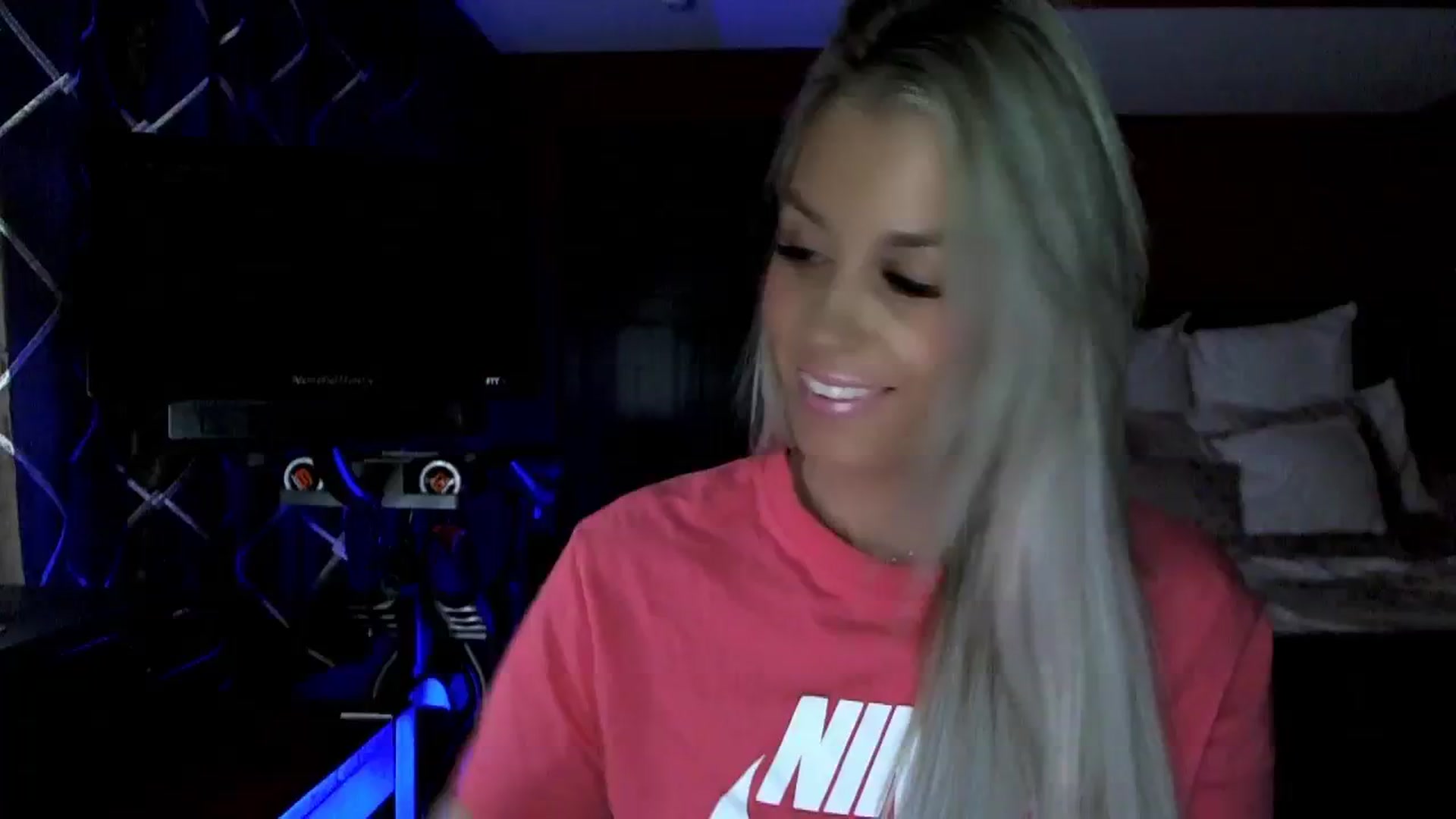 Gallery image thumbnail from Cora9's myfreecams stream on, 10/23/2023, 03:52 image 18 of 20