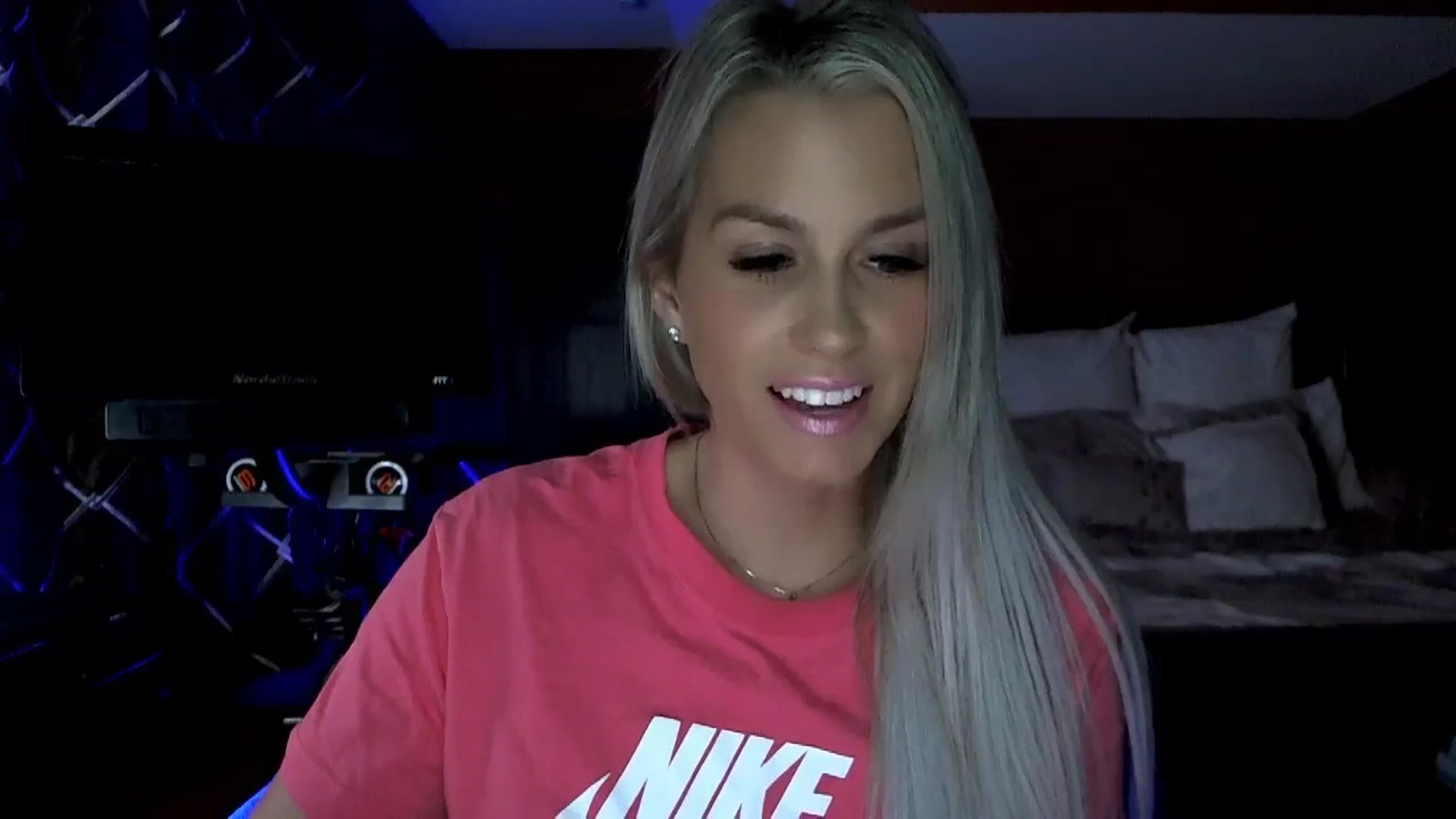 Gallery image thumbnail from Cora9's myfreecams stream on, 10/23/2023, 03:52 image 6 of 20