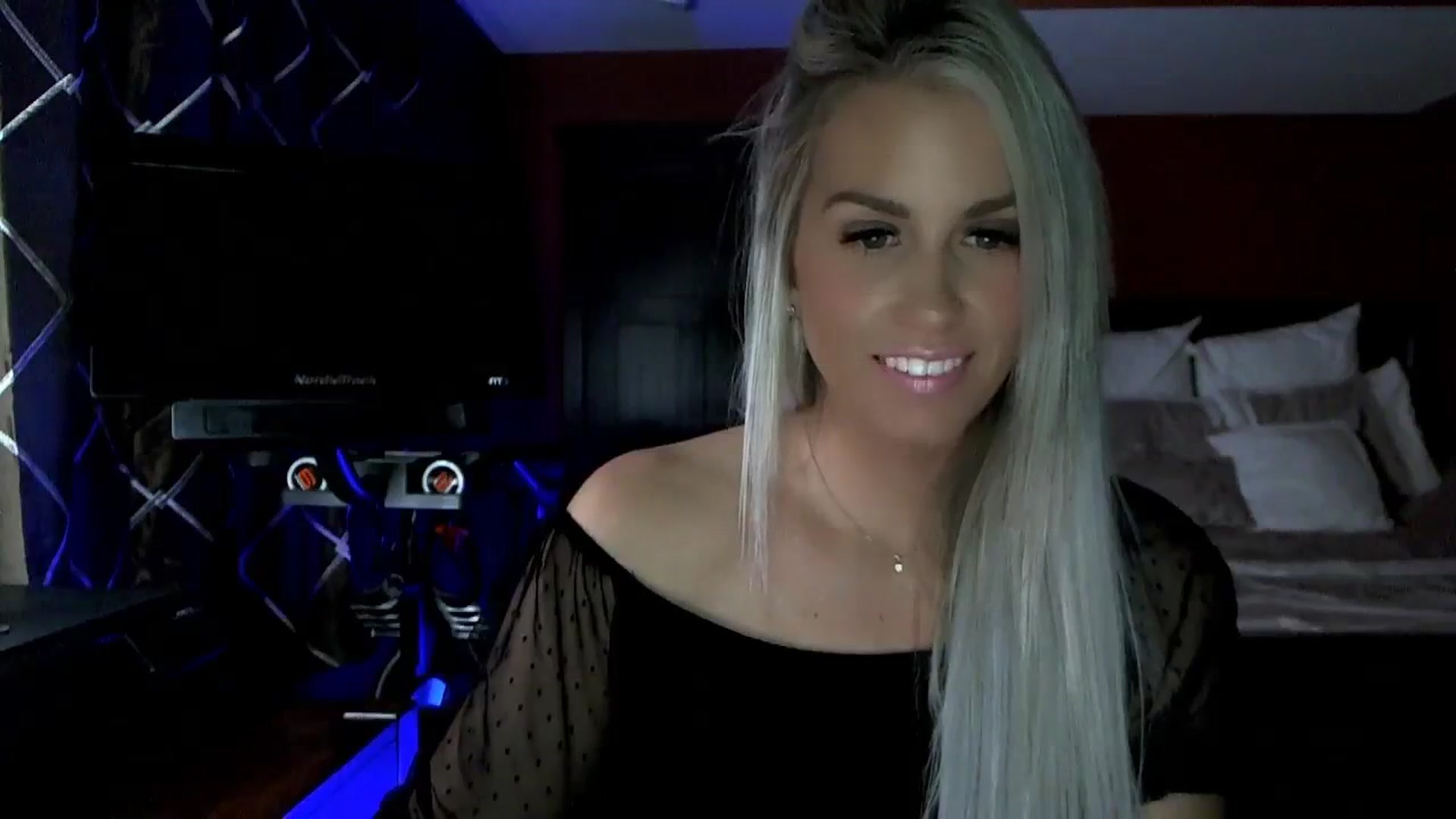 Gallery image thumbnail from Cora9's myfreecams stream on, 10/24/2023, 05:01 image 16 of 20