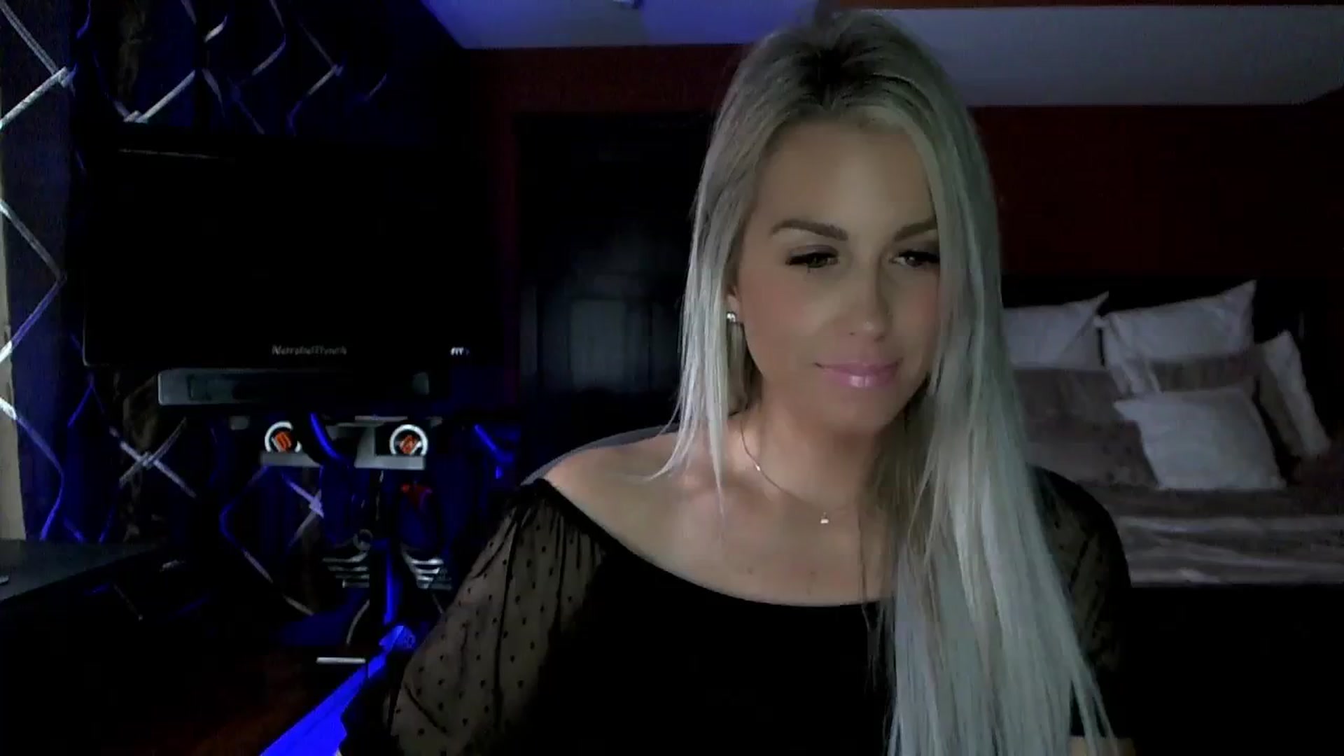 Gallery image thumbnail from Cora9's myfreecams stream on, 10/24/2023, 05:01 image 9 of 20
