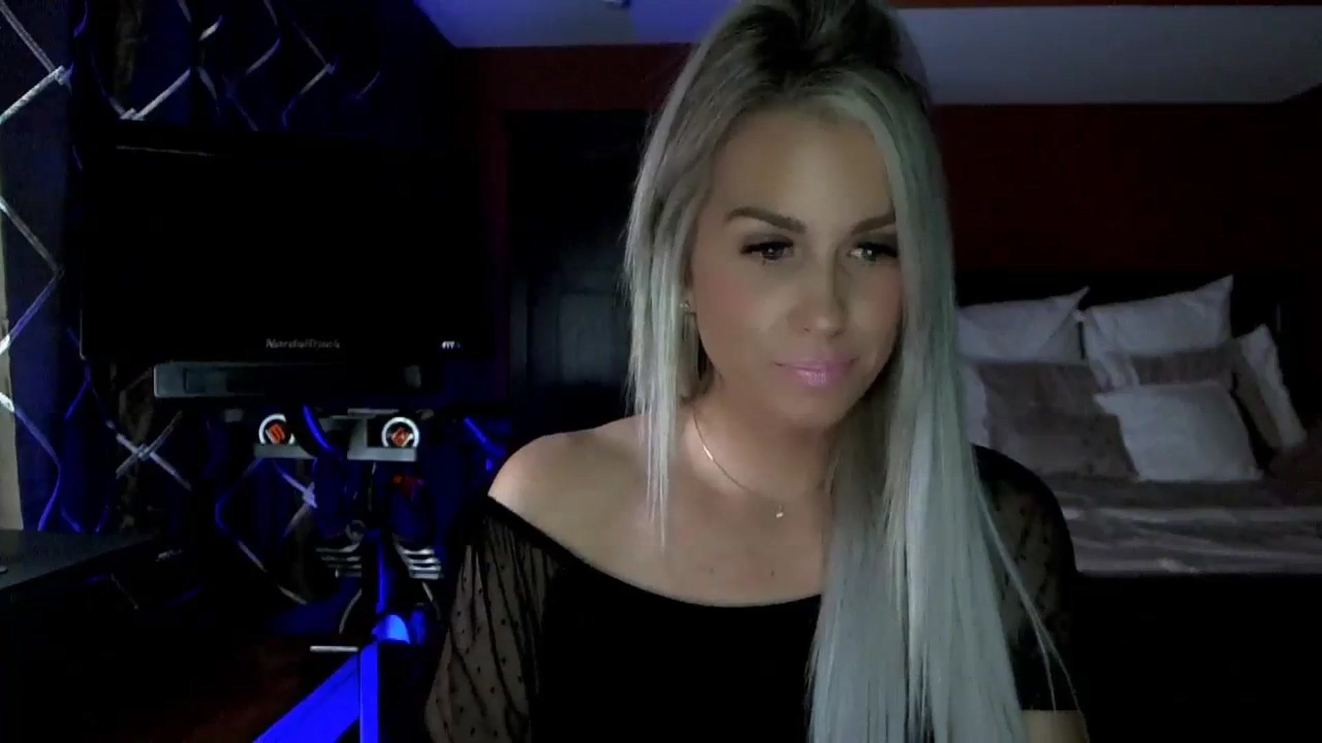 Gallery image thumbnail from Cora9's myfreecams stream on, 10/24/2023, 05:01 image 5 of 20