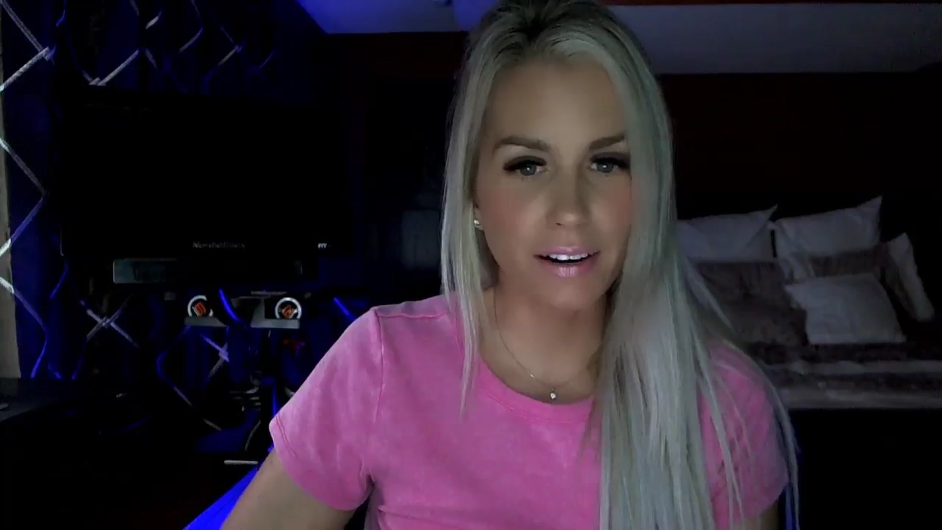 Gallery image thumbnail from Cora9's myfreecams stream on, 10/26/2023, 04:20 image 3 of 20