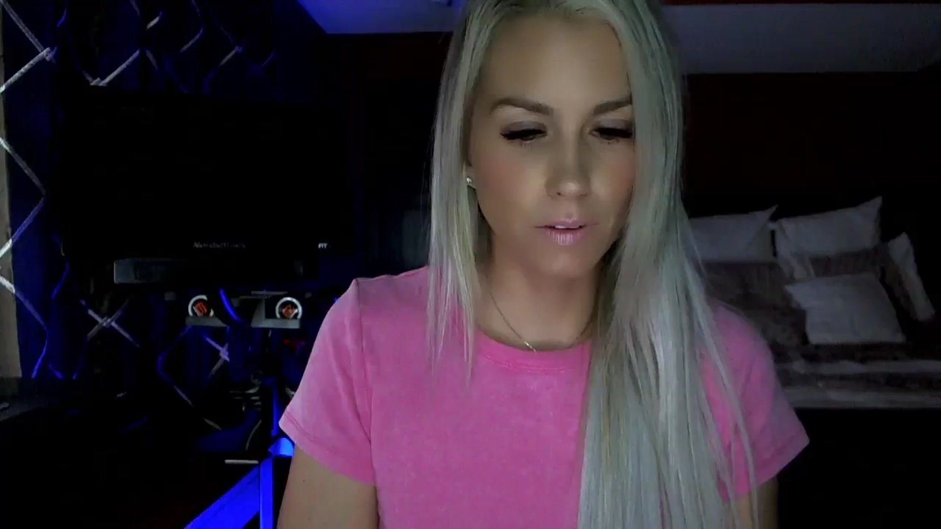 Gallery image thumbnail from Cora9's myfreecams stream on, 10/26/2023, 04:20 image 13 of 20