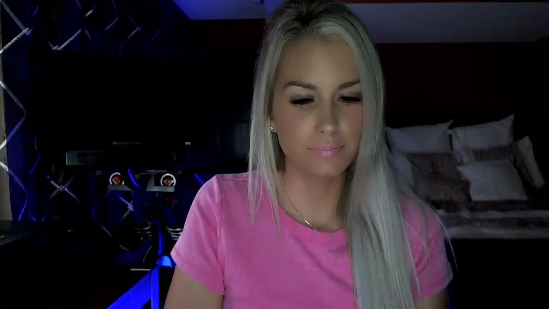 Gallery image thumbnail from Cora9's myfreecams stream on, 10/26/2023, 04:20 image 7 of 20