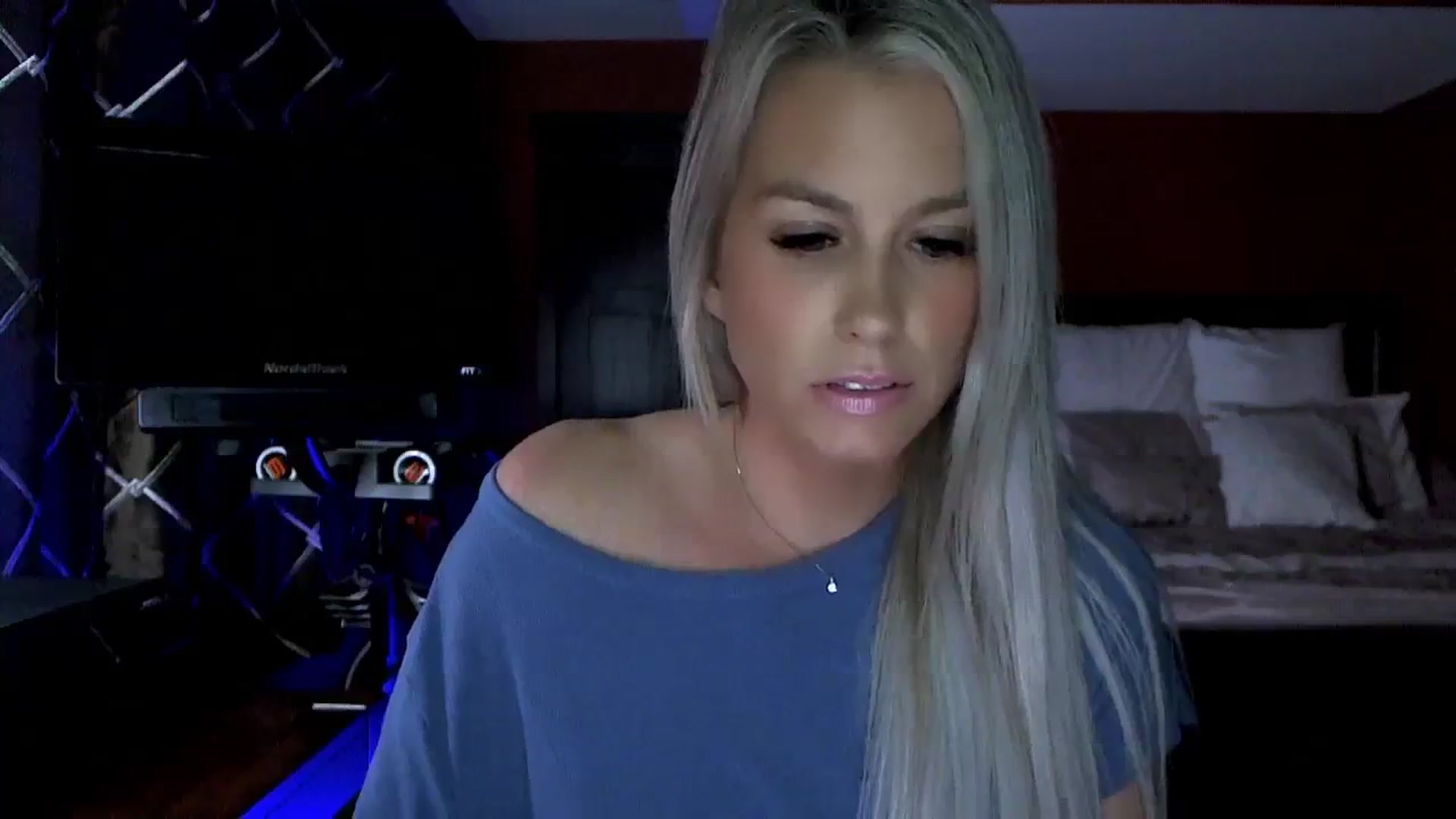 Gallery image thumbnail from Cora9's myfreecams stream on, 10/27/2023, 04:23 image 4 of 20