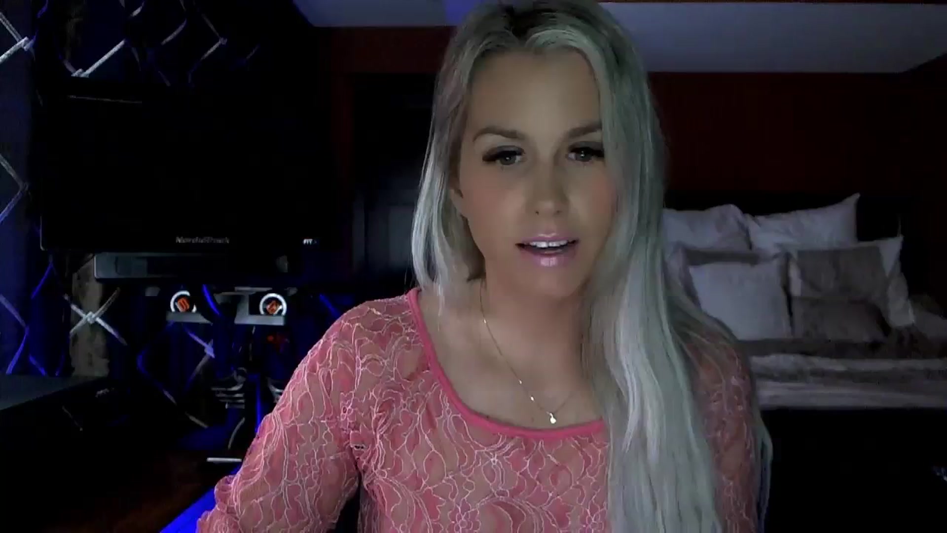 Gallery image thumbnail from Cora9's myfreecams stream on, 10/31/2023, 05:18 image 5 of 20