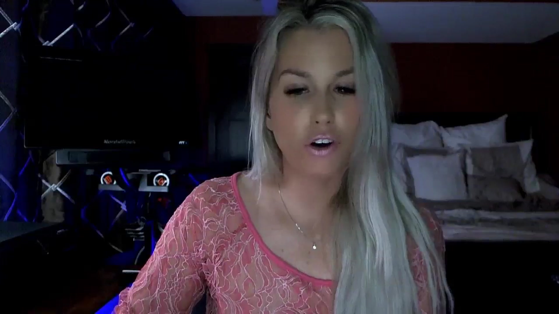 Gallery image thumbnail from Cora9's myfreecams stream on, 10/31/2023, 05:18 image 9 of 20
