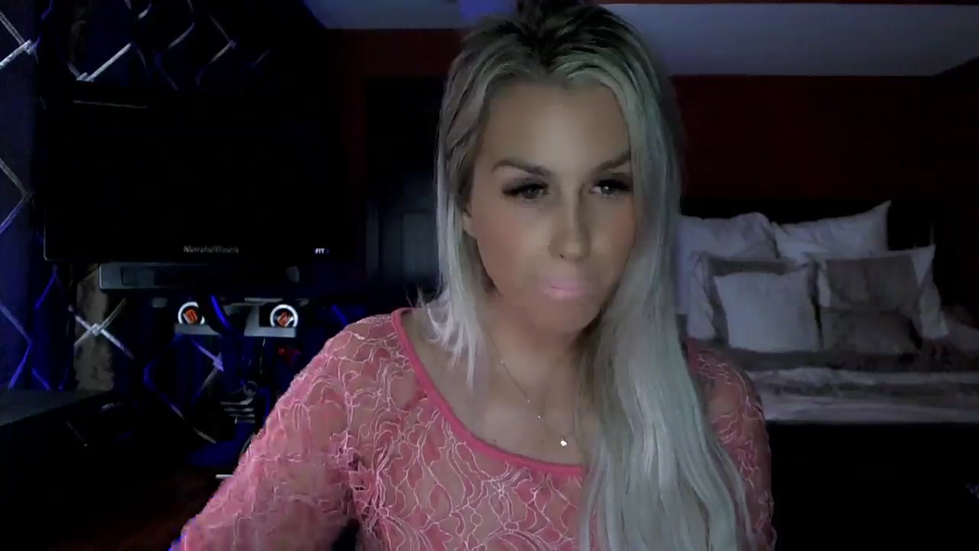 Gallery image thumbnail from Cora9's myfreecams stream on, 10/31/2023, 05:18 image 18 of 20