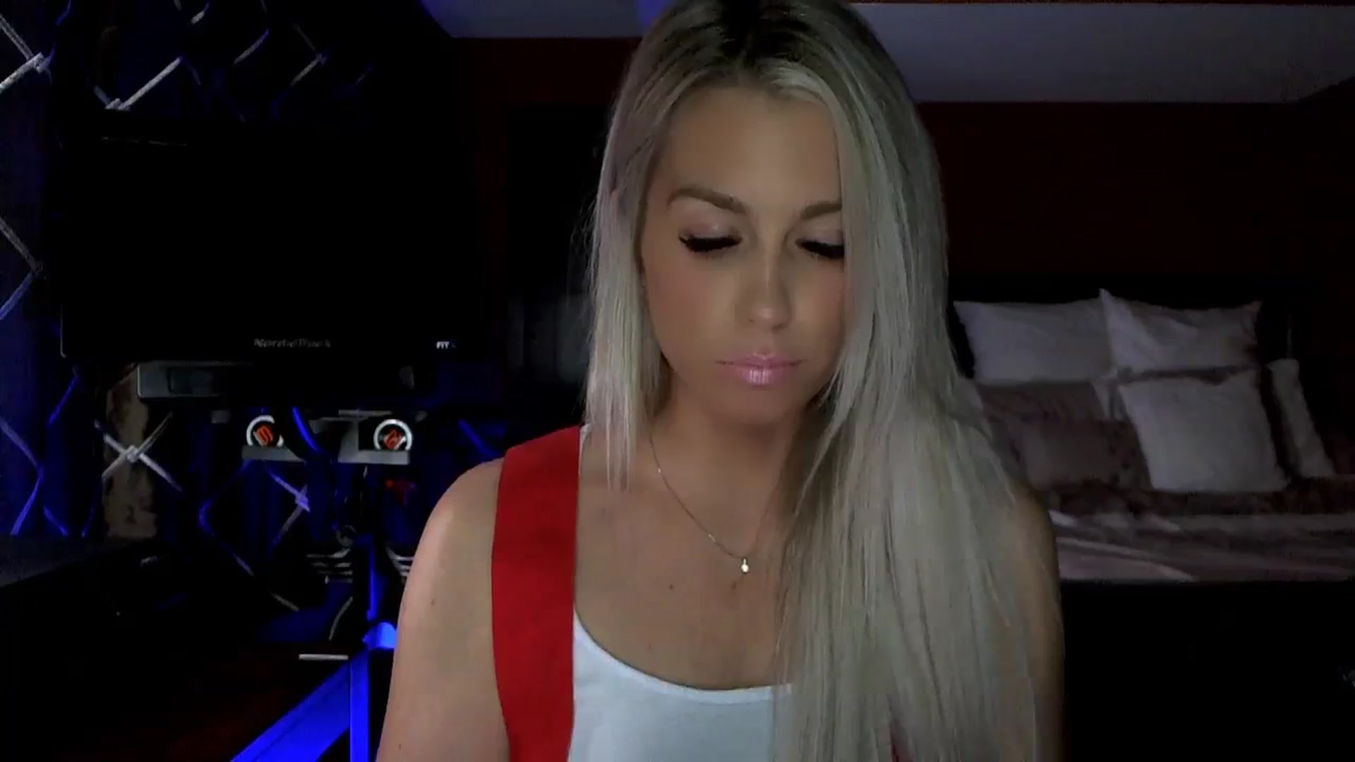 Gallery image thumbnail from Cora9's myfreecams stream on, 11/01/2023, 03:54 image 7 of 20