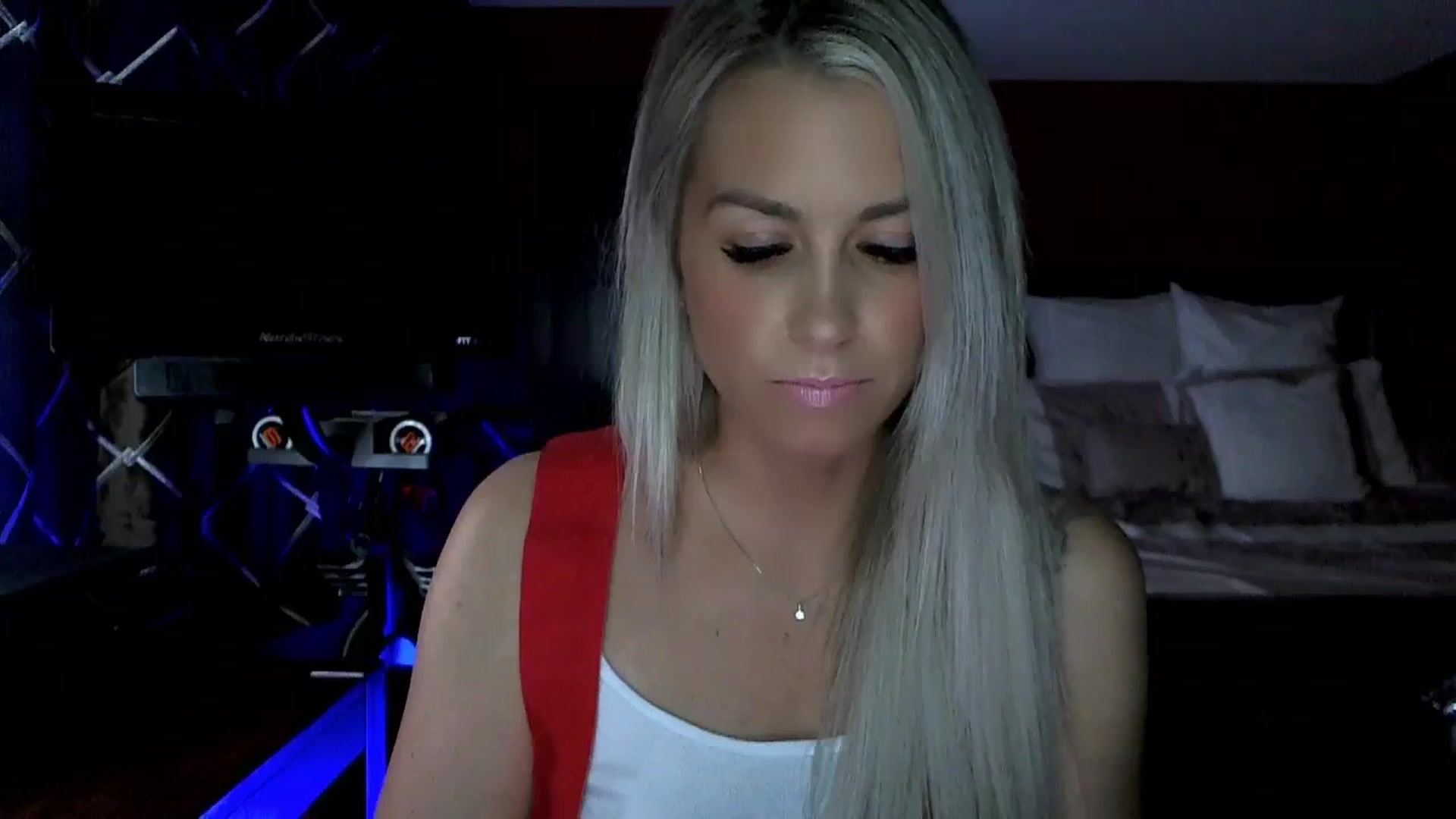 Gallery image thumbnail from Cora9's myfreecams stream on, 11/01/2023, 03:54 image 13 of 20