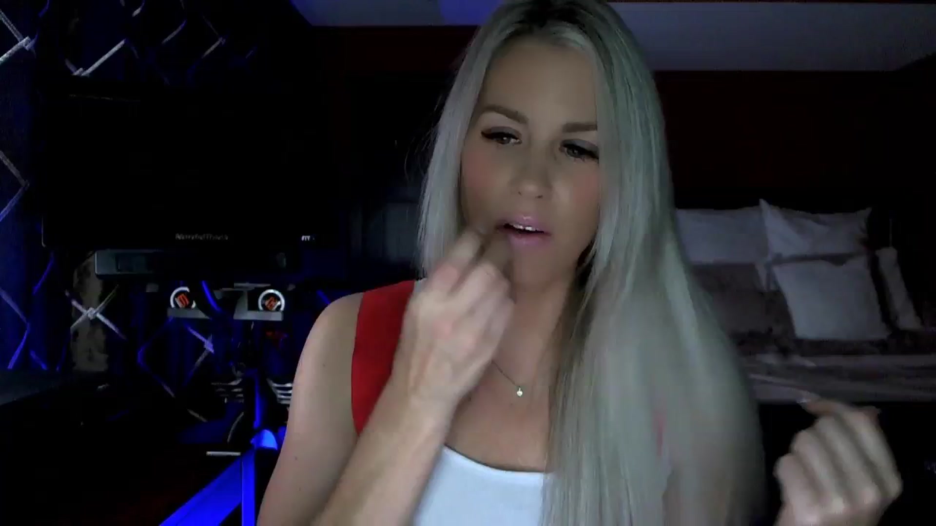 Gallery image thumbnail from Cora9's myfreecams stream on, 11/01/2023, 03:54 image 3 of 20