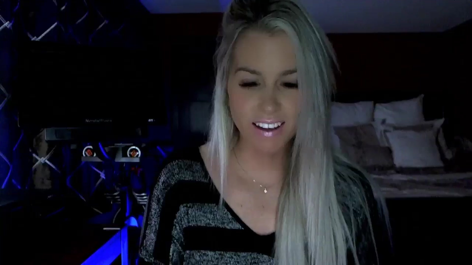 Gallery image thumbnail from Cora9's myfreecams stream on, 11/06/2023, 06:21 image 4 of 20
