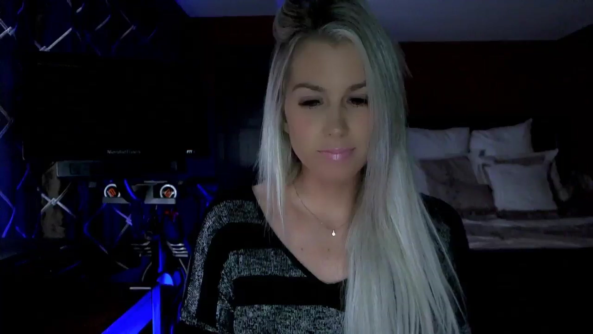 Gallery image thumbnail from Cora9's myfreecams stream on, 11/06/2023, 06:21 image 3 of 20