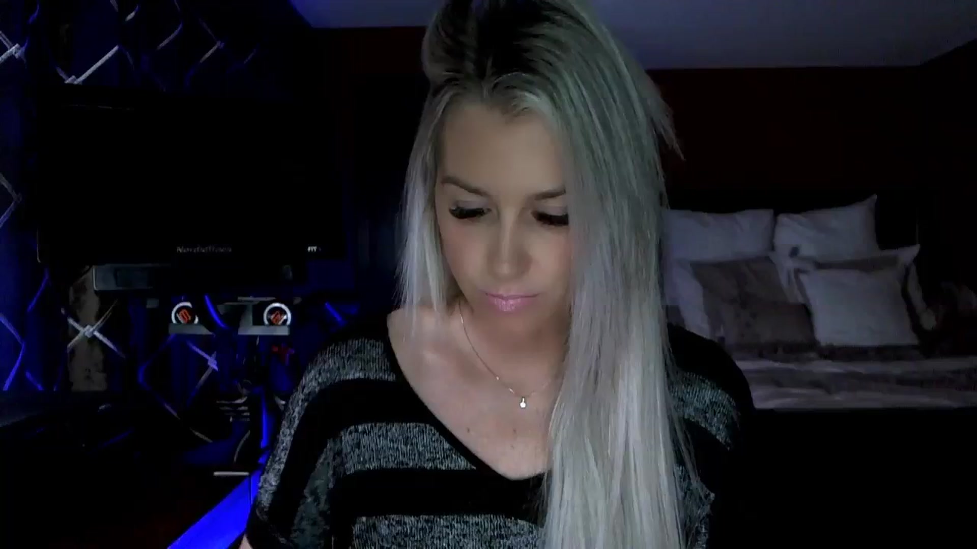 Gallery image thumbnail from Cora9's myfreecams stream on, 11/06/2023, 06:21 image 1 of 20