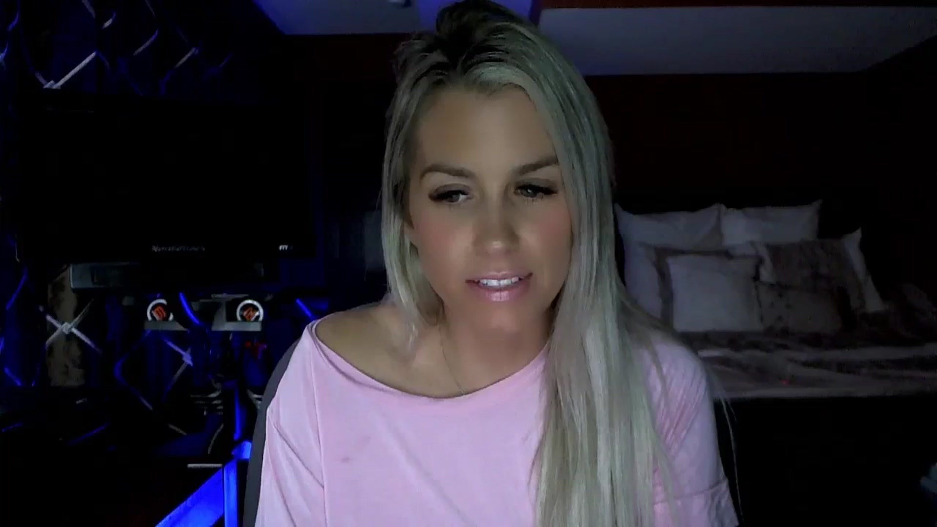 Gallery image thumbnail from Cora9's myfreecams stream on, 11/07/2023, 05:31 image 18 of 20