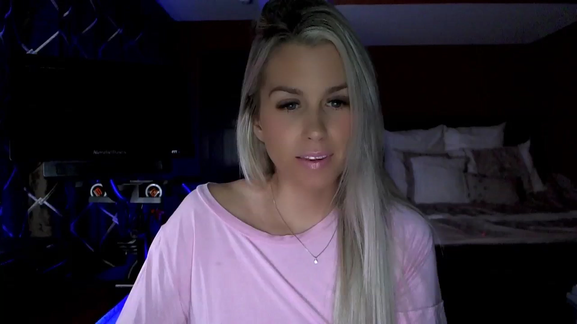 Gallery image thumbnail from Cora9's myfreecams stream on, 11/07/2023, 05:31 image 4 of 20