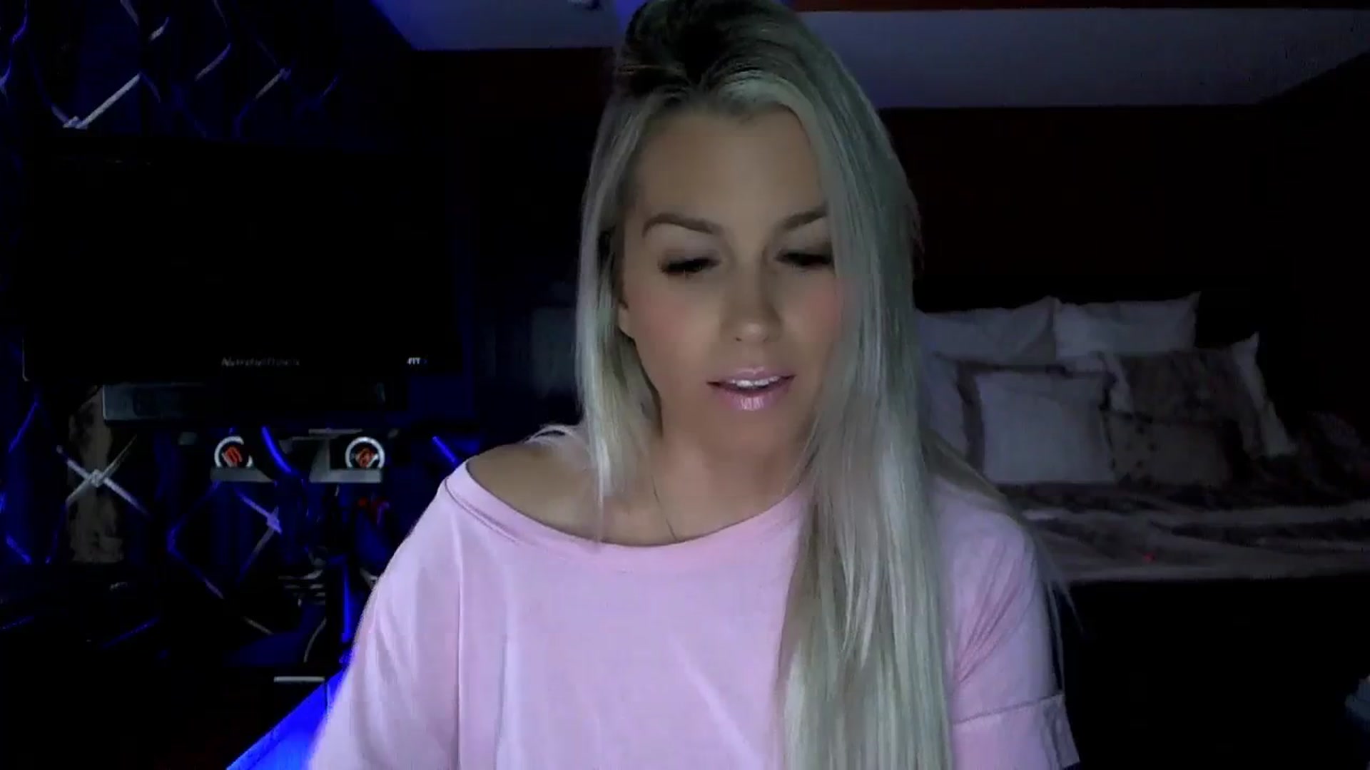 Gallery image thumbnail from Cora9's myfreecams stream on, 11/07/2023, 05:31 image 6 of 20
