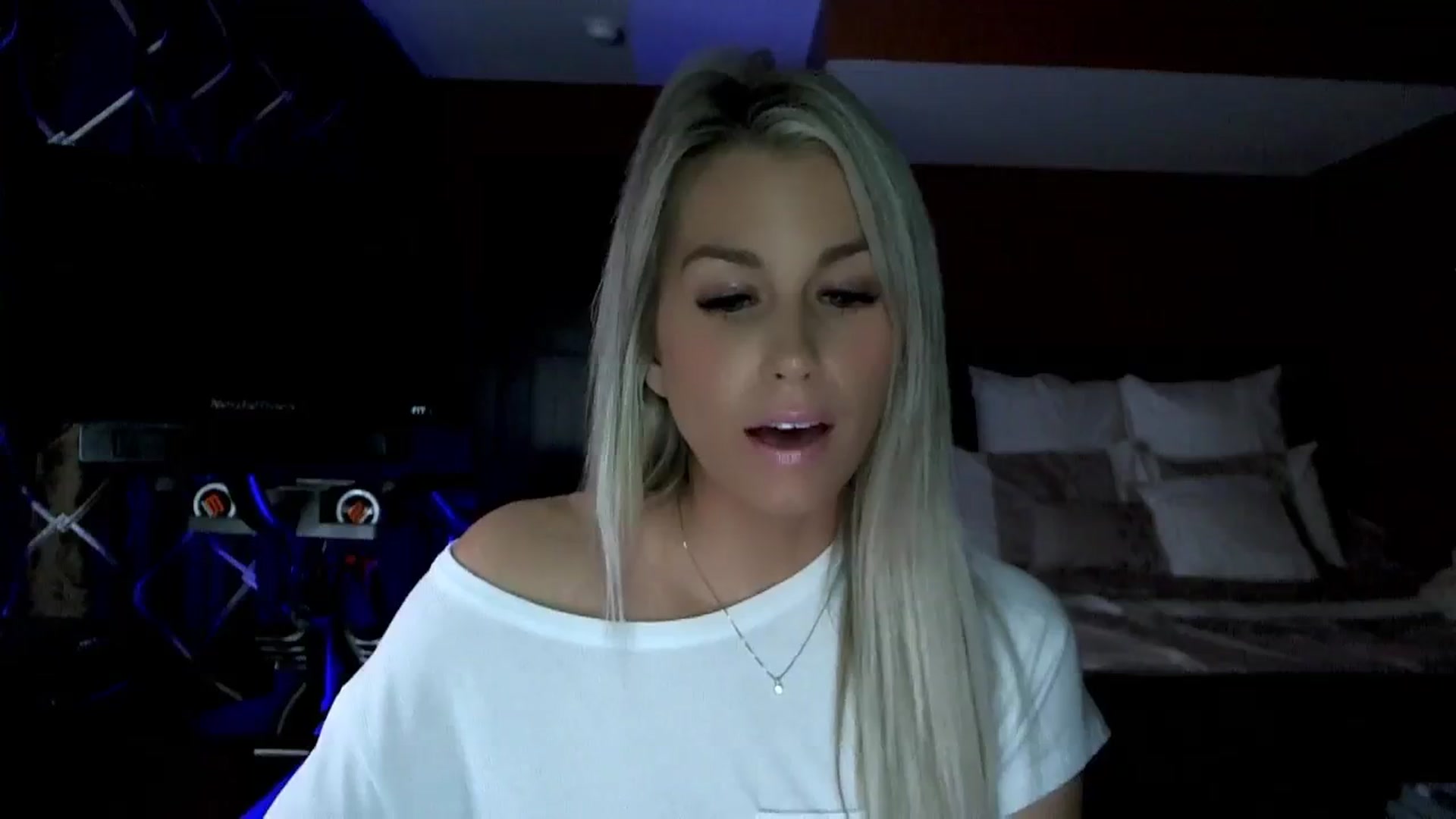 Gallery image thumbnail from Cora9's myfreecams stream on, 11/09/2023, 06:37 image 9 of 20
