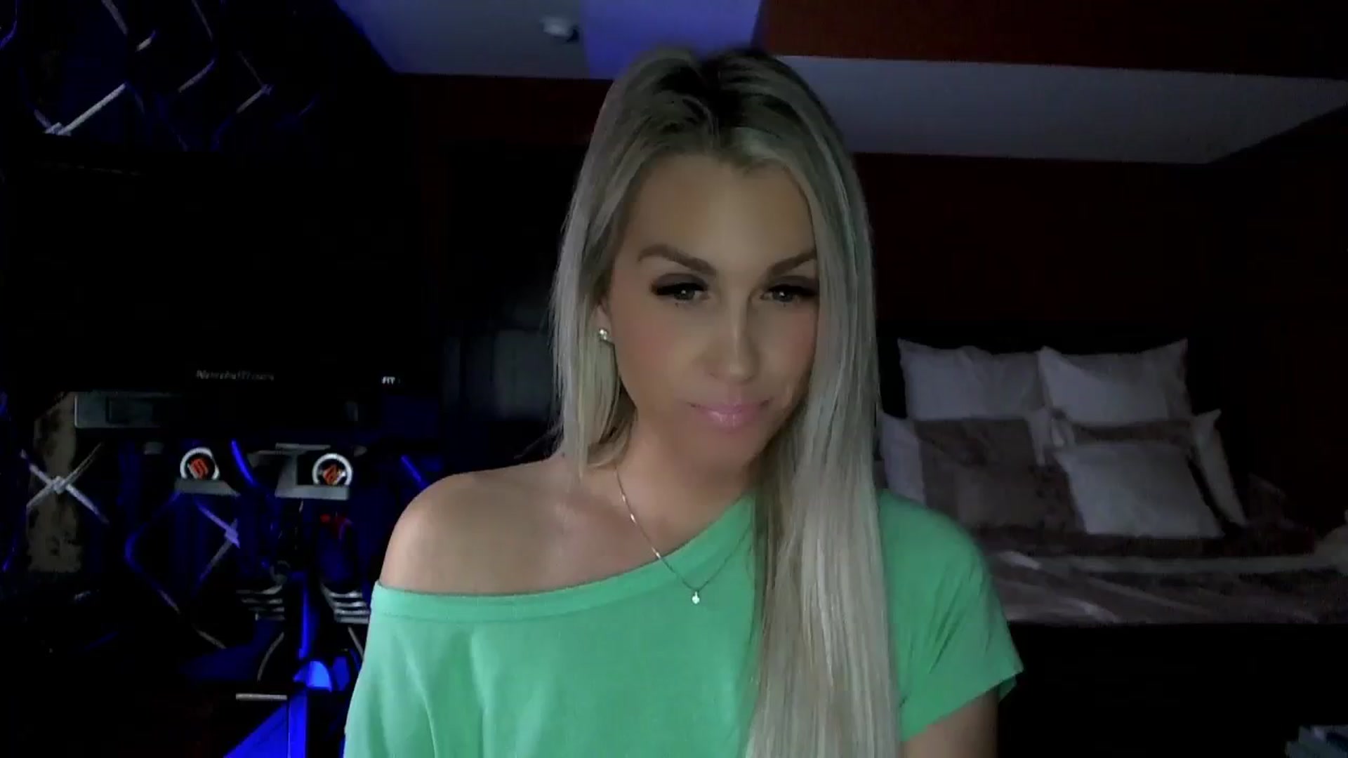 Gallery image thumbnail from Cora9's myfreecams stream on, 11/10/2023, 06:33 image 19 of 20