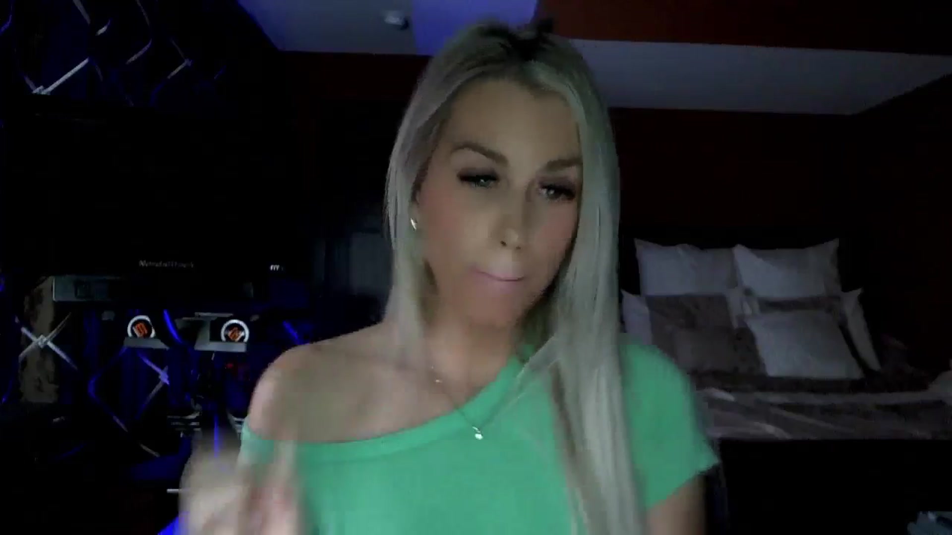 Gallery image thumbnail from Cora9's myfreecams stream on, 11/10/2023, 06:33 image 6 of 20