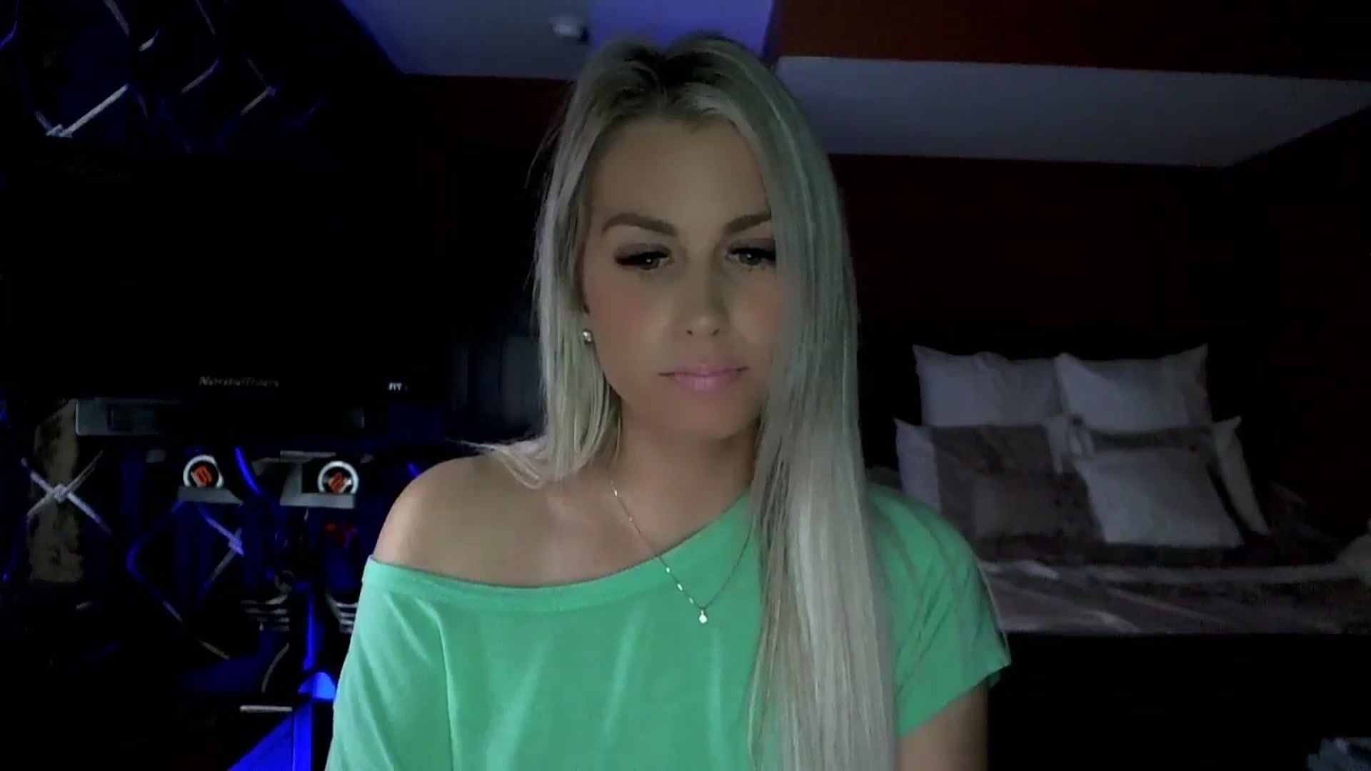 Gallery image thumbnail from Cora9's myfreecams stream on, 11/10/2023, 06:33 image 15 of 20