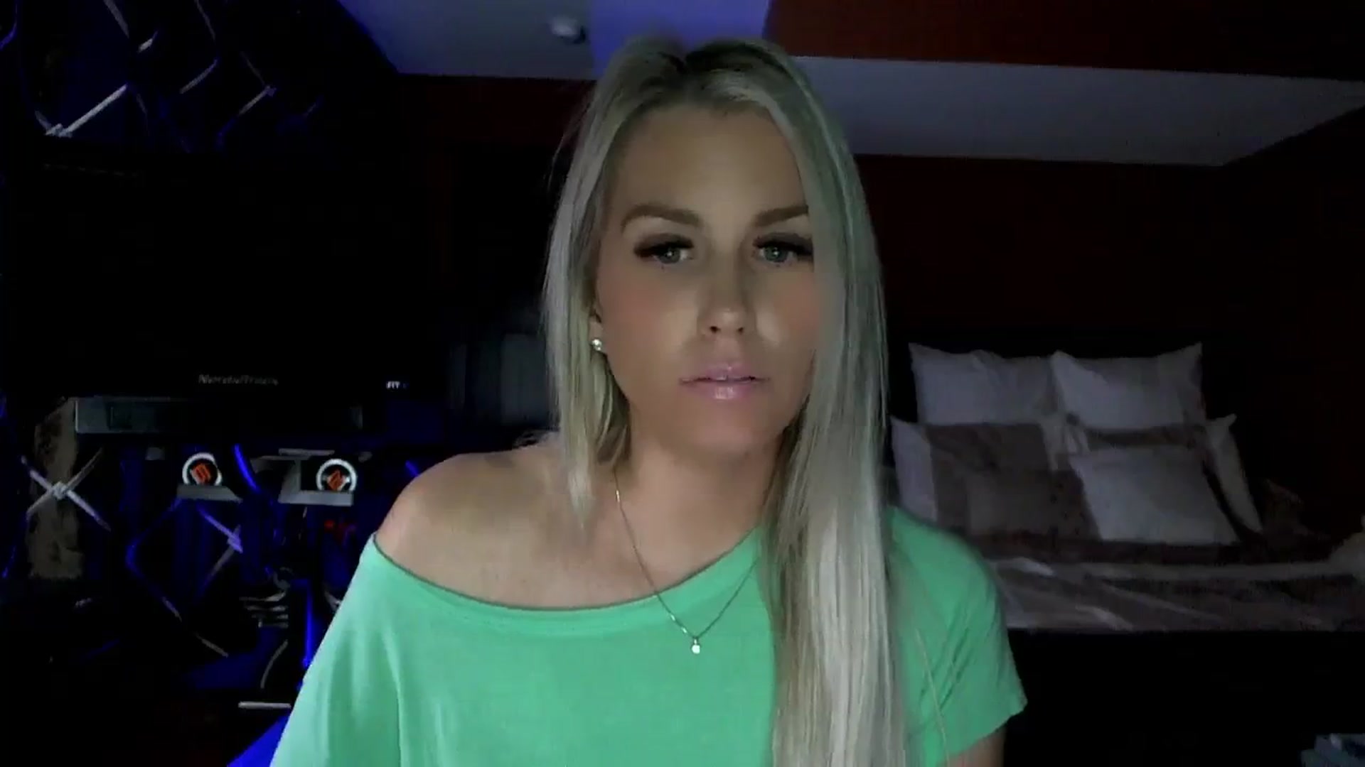 Gallery image thumbnail from Cora9's myfreecams stream on, 11/10/2023, 06:33 image 18 of 20