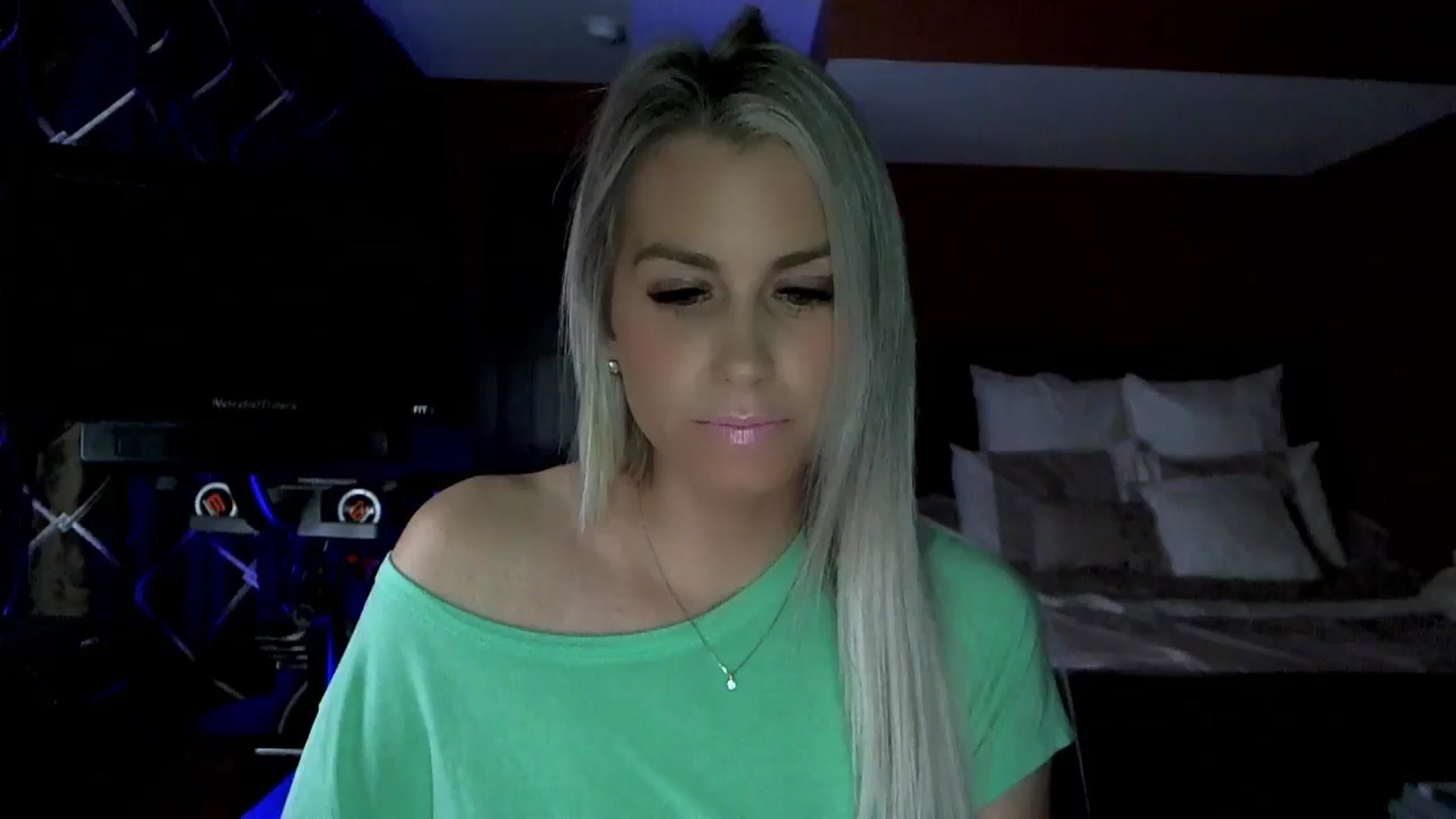 Gallery image thumbnail from Cora9's myfreecams stream on, 11/10/2023, 06:33 image 5 of 20