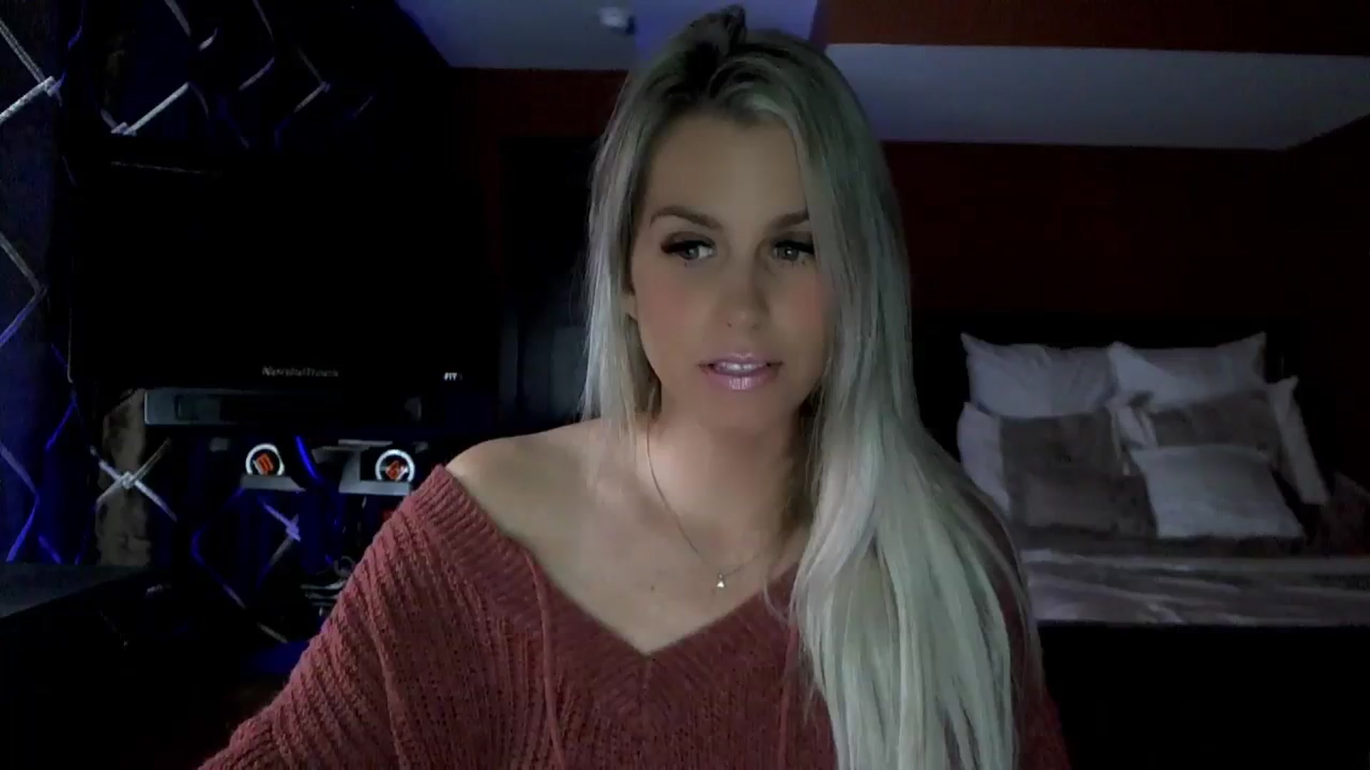 Gallery image thumbnail from Cora9's myfreecams stream on, 11/14/2023, 05:51 image 4 of 20