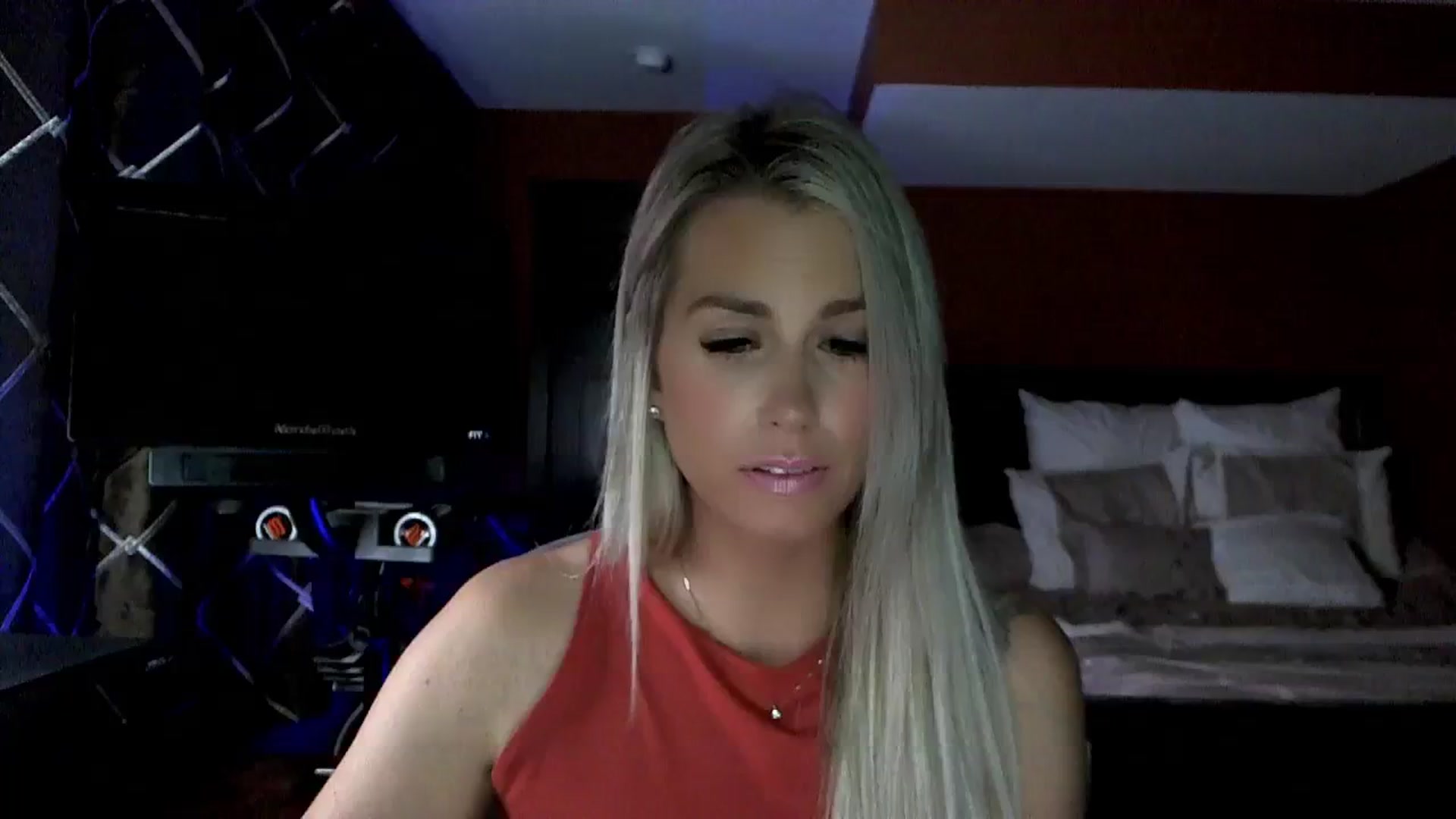 Gallery image thumbnail from Cora9's myfreecams stream on, 11/15/2023, 05:39 image 5 of 20