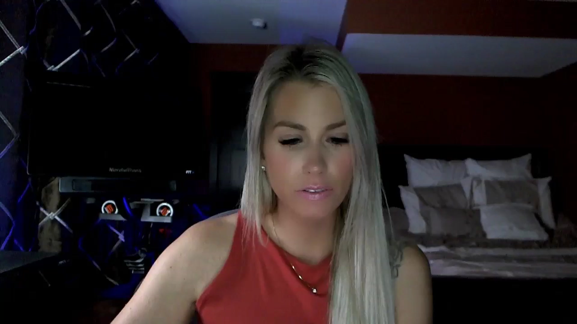 Gallery image thumbnail from Cora9's myfreecams stream on, 11/15/2023, 05:39 image 9 of 20