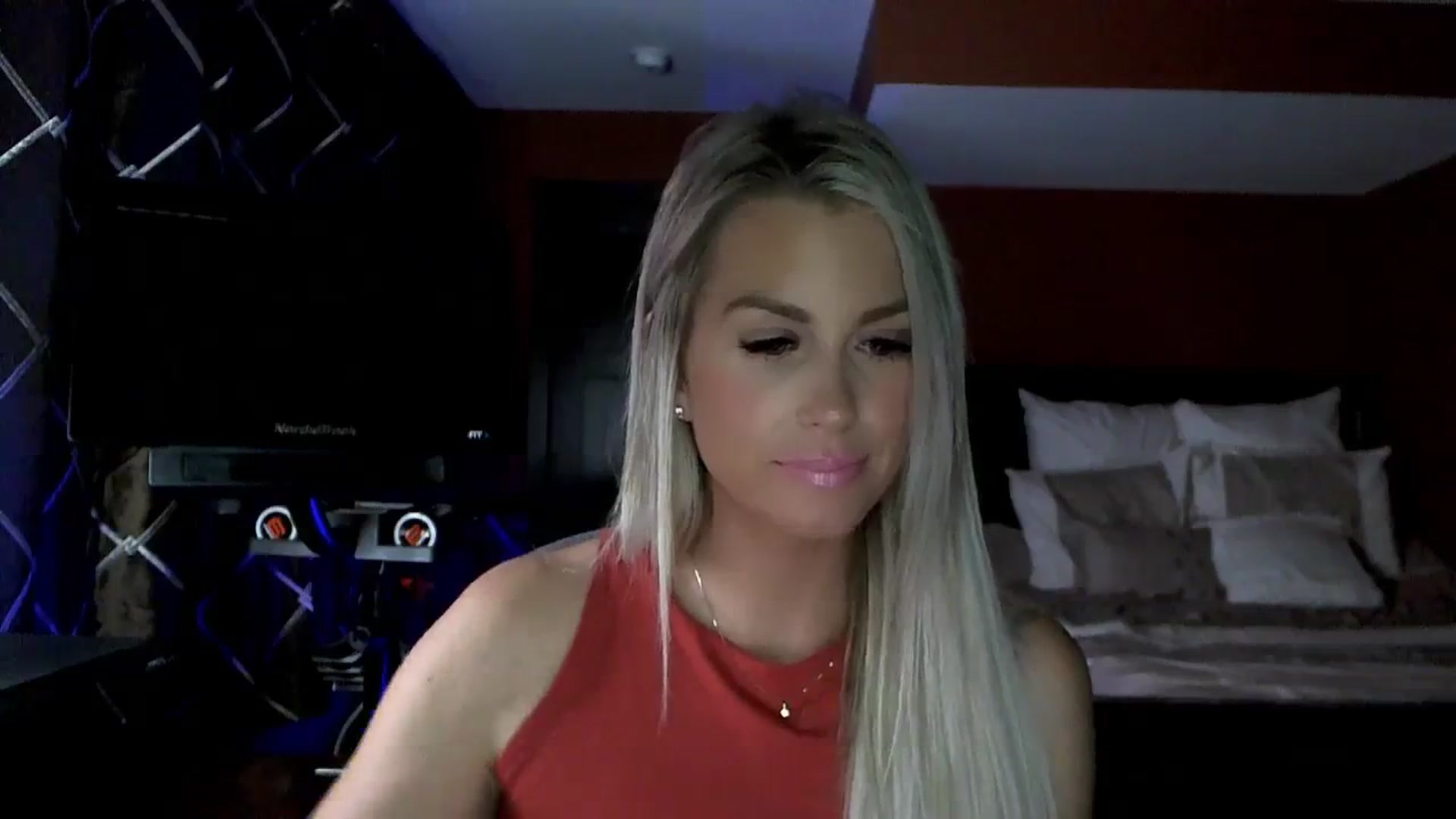 Gallery image thumbnail from Cora9's myfreecams stream on, 11/15/2023, 05:39 image 4 of 20