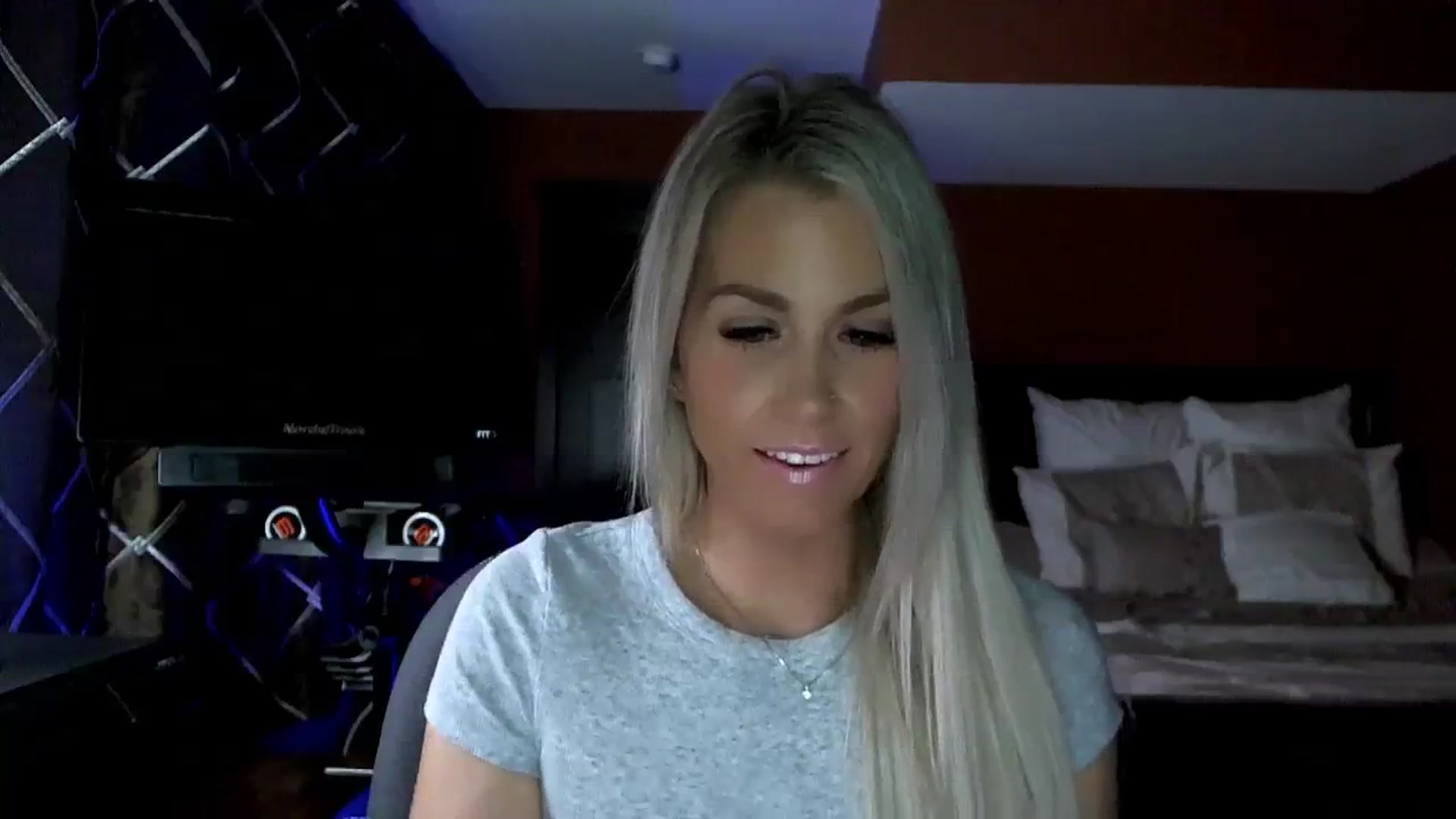 Gallery image thumbnail from Cora9's myfreecams stream on, 11/16/2023, 05:57 image 2 of 20