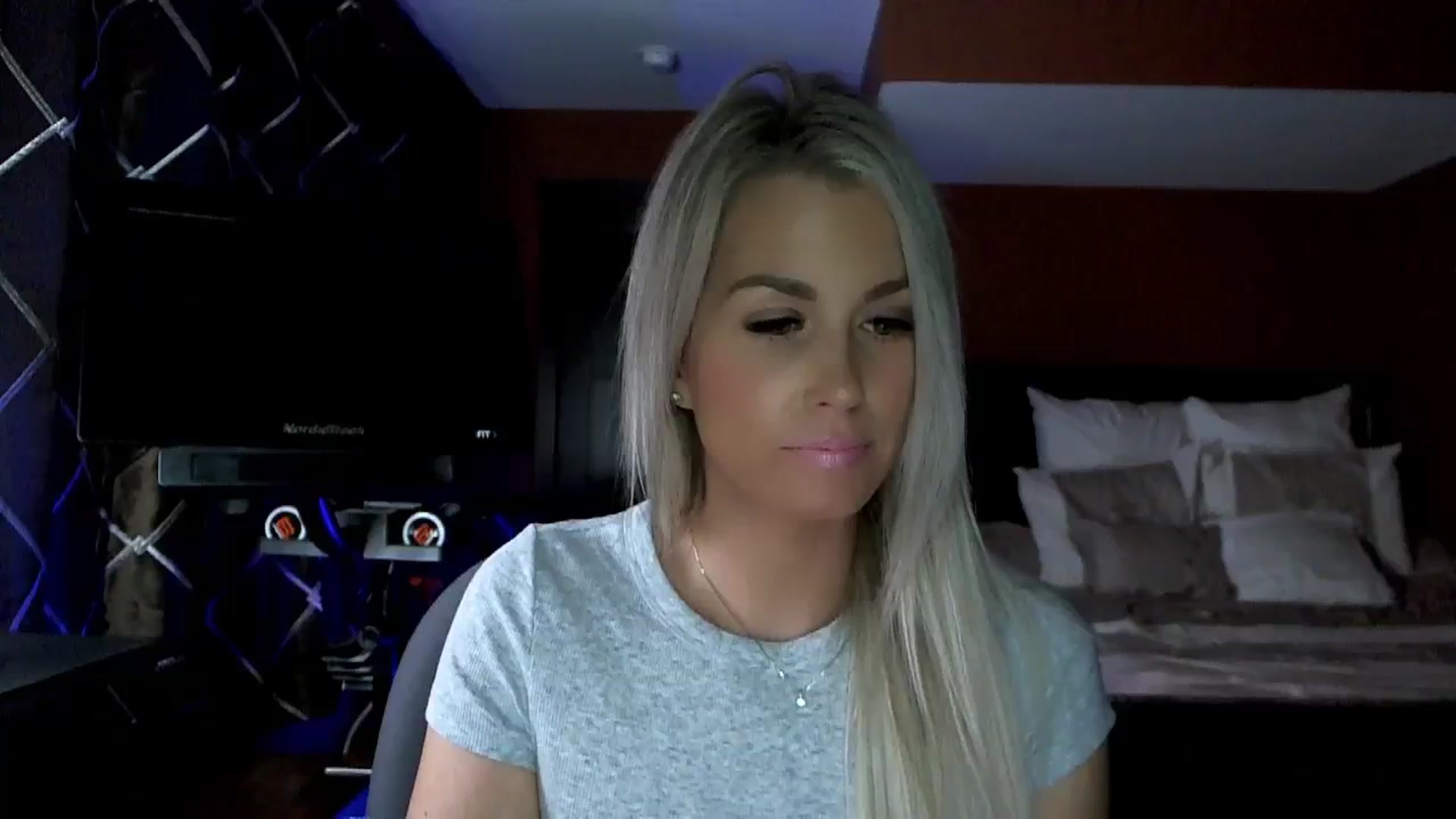 Gallery image thumbnail from Cora9's myfreecams stream on, 11/16/2023, 05:57 image 1 of 20