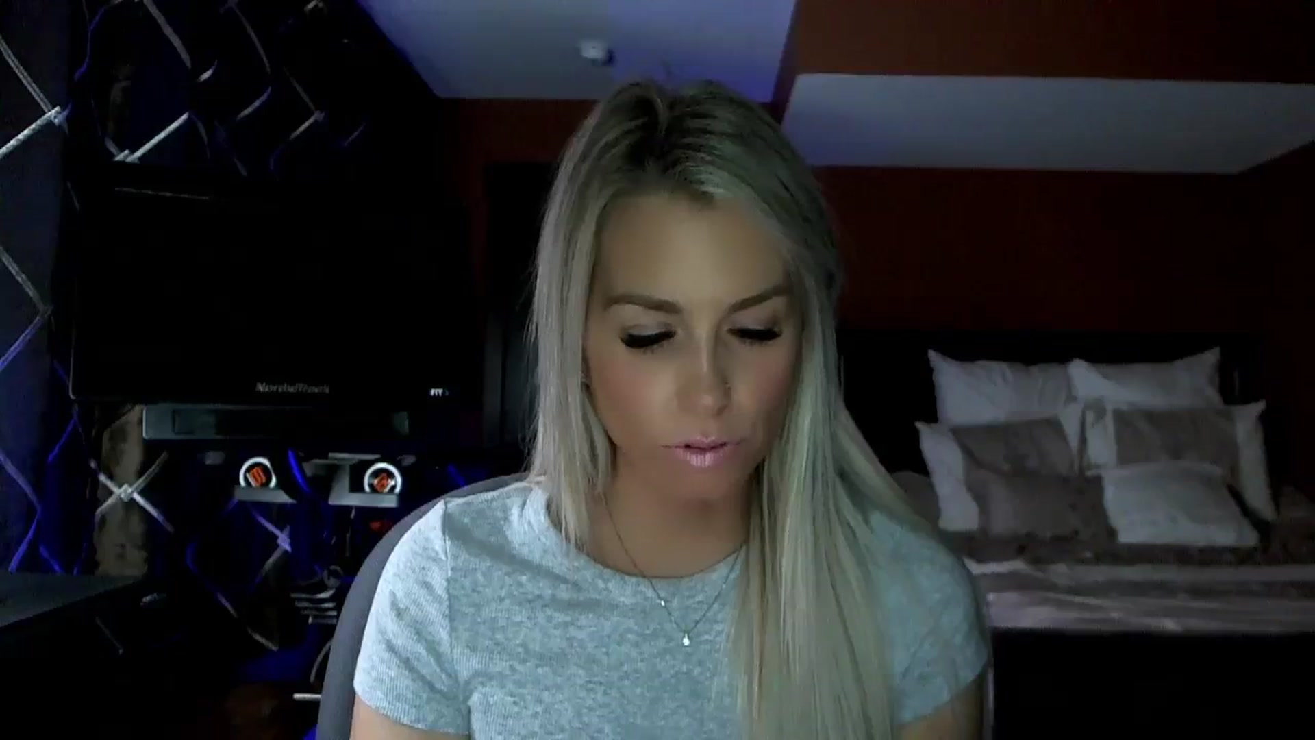 Gallery image thumbnail from Cora9's myfreecams stream on, 11/16/2023, 05:57 image 18 of 20
