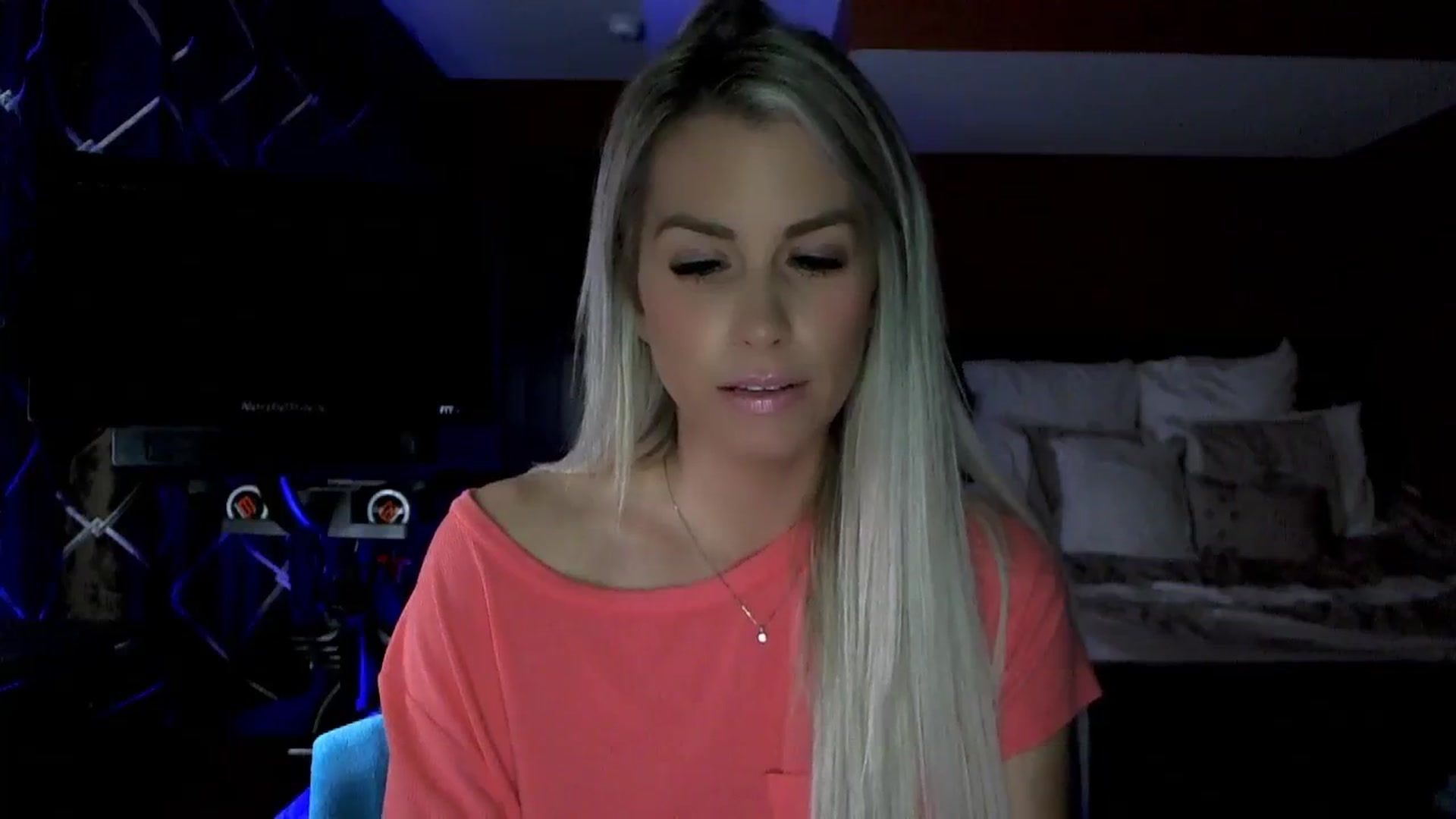Gallery image thumbnail from Cora9's myfreecams stream on, 11/17/2023, 06:52 image 18 of 20