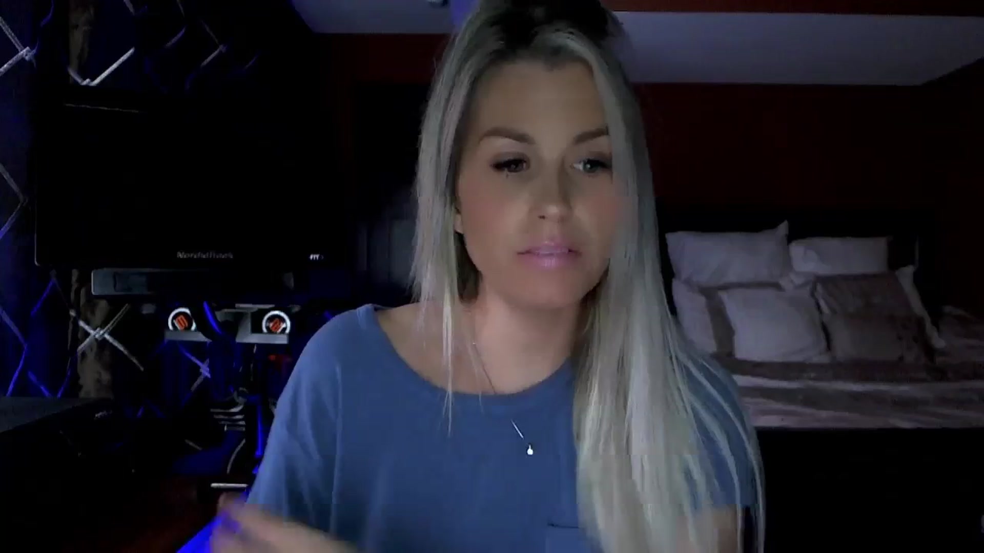 Gallery image thumbnail from Cora9's myfreecams stream on, 11/30/2023, 05:05 image 4 of 20