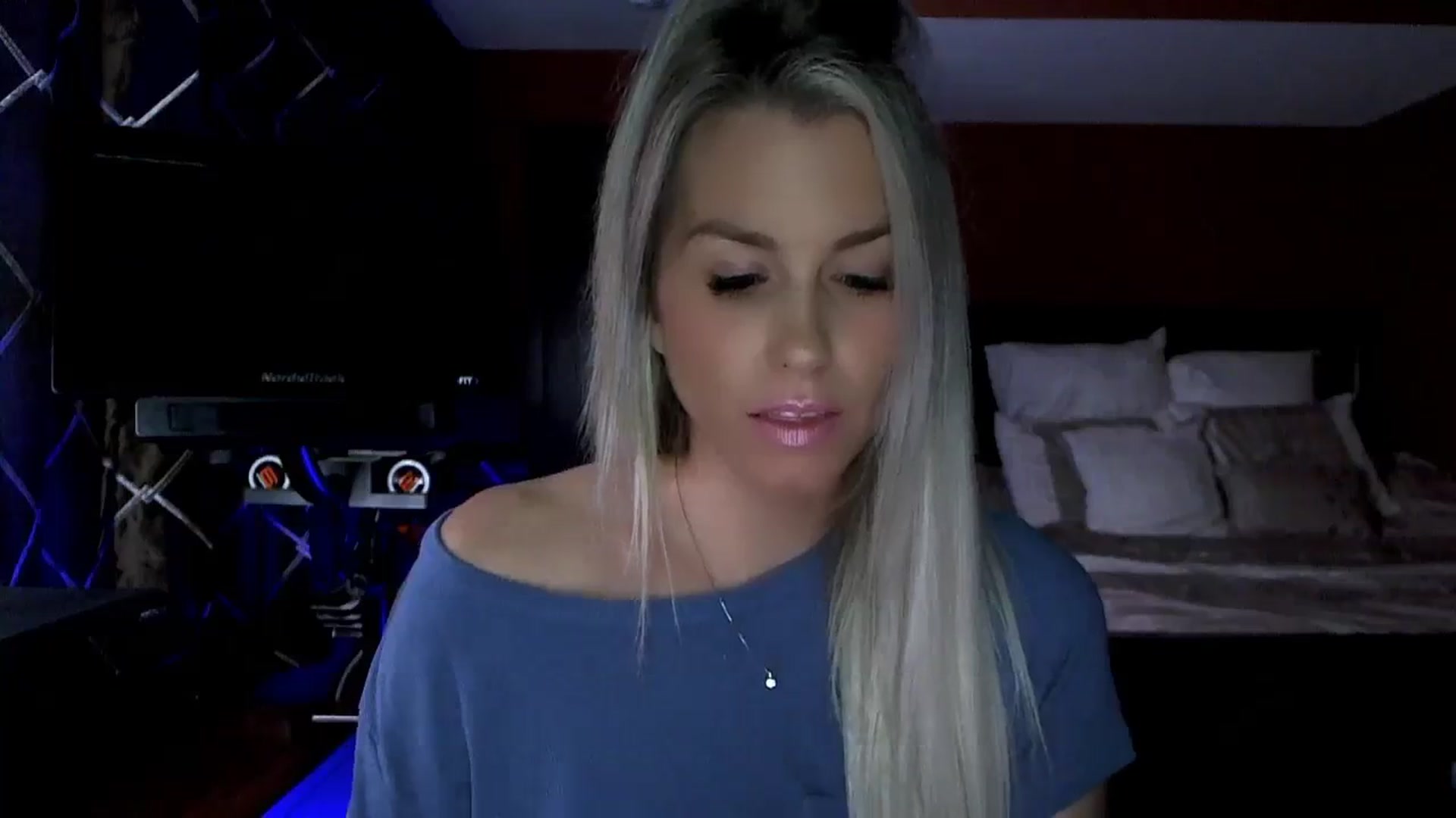 Gallery image thumbnail from Cora9's myfreecams stream on, 11/30/2023, 05:05 image 10 of 20