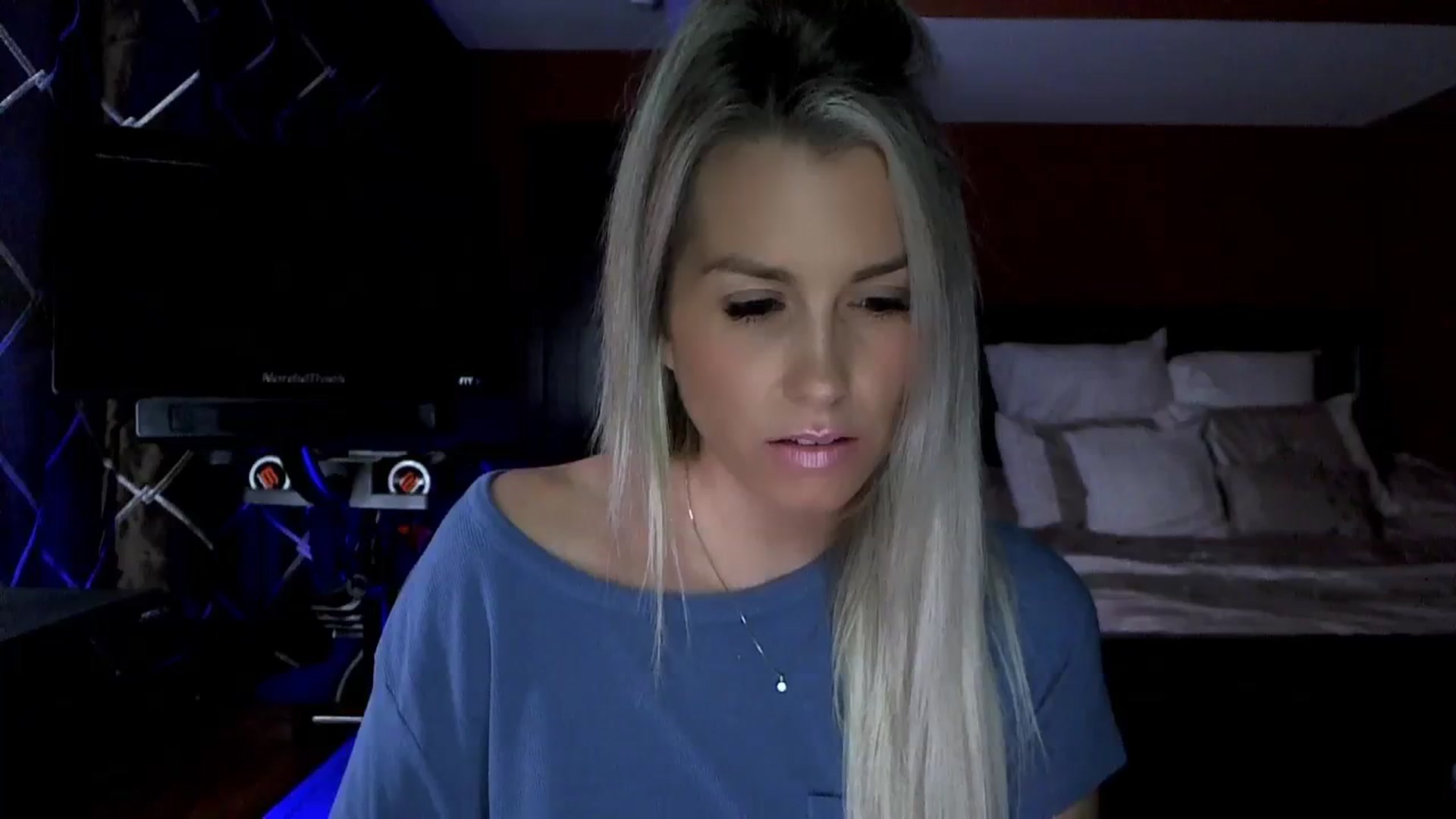 Gallery image thumbnail from Cora9's myfreecams stream on, 11/30/2023, 05:05 image 12 of 20