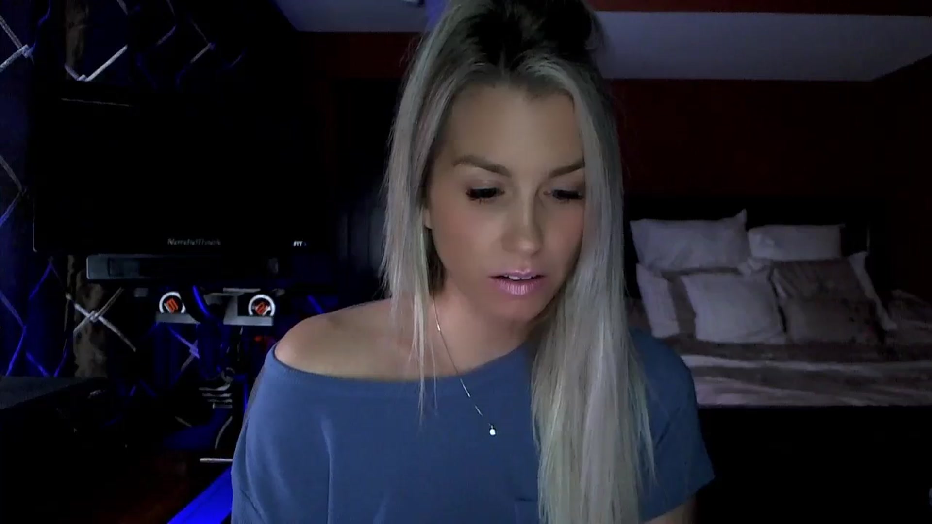 Gallery image thumbnail from Cora9's myfreecams stream on, 11/30/2023, 05:05 image 7 of 20