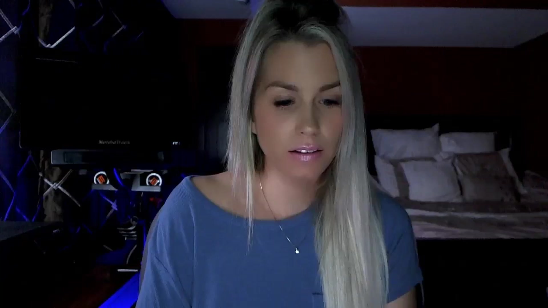 Gallery image thumbnail from Cora9's myfreecams stream on, 11/30/2023, 05:05 image 16 of 20