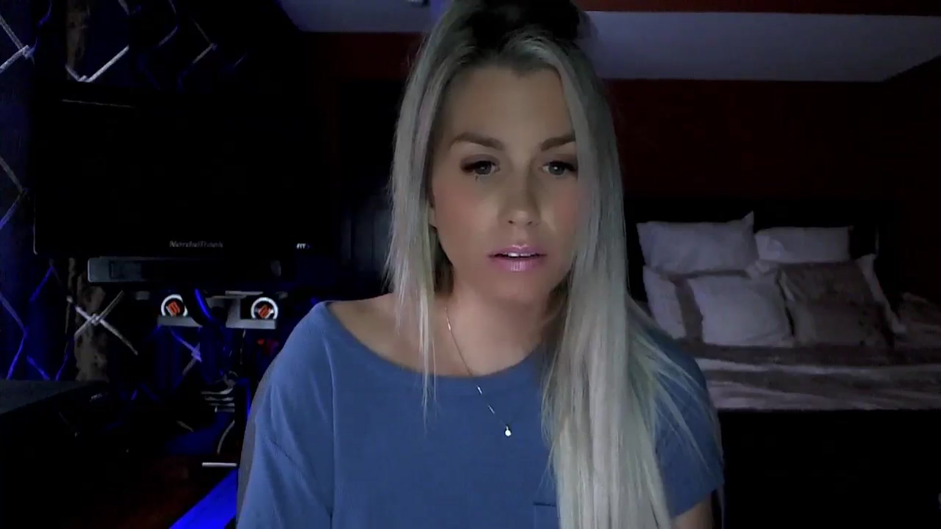 Gallery image thumbnail from Cora9's myfreecams stream on, 11/30/2023, 05:05 image 14 of 20