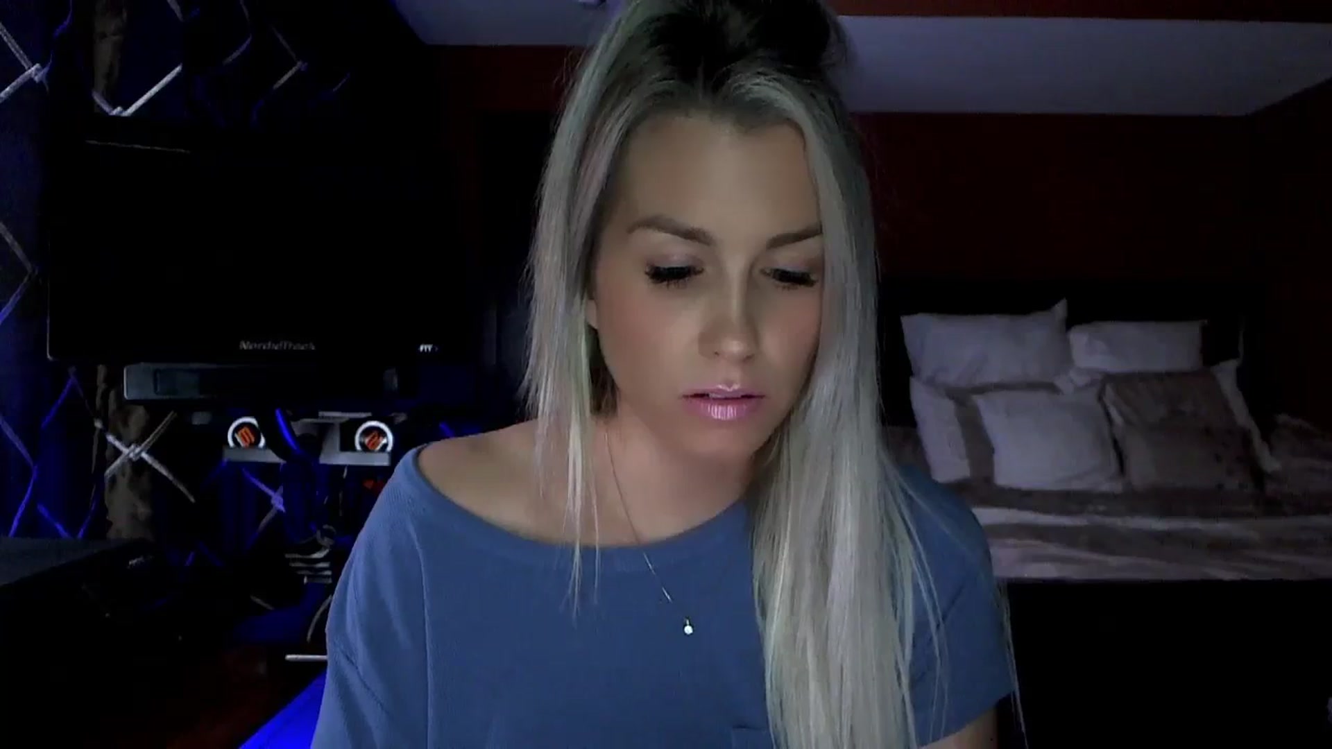 Gallery image thumbnail from Cora9's myfreecams stream on, 11/30/2023, 05:05 image 5 of 20