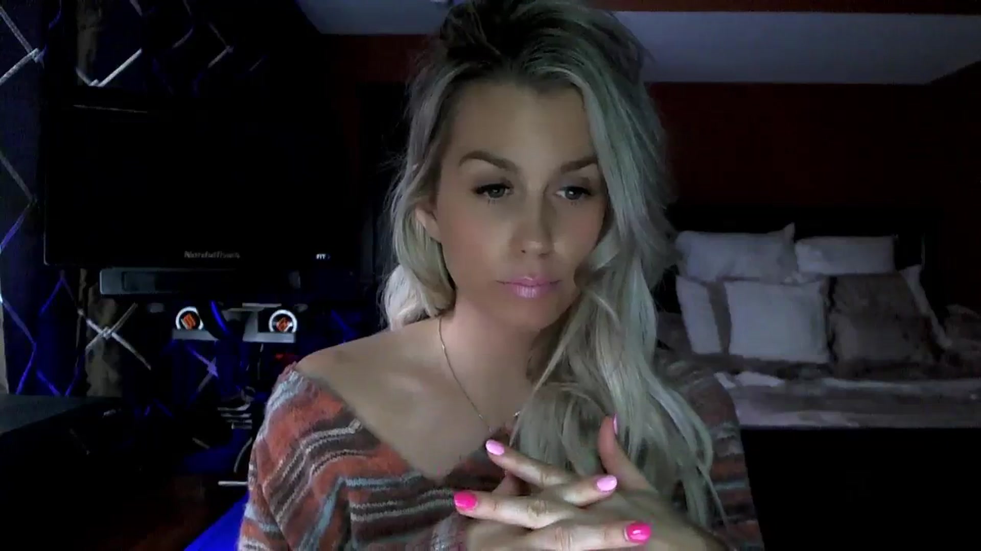 Gallery image thumbnail from Cora9's myfreecams stream on, 12/01/2023, 05:45 image 14 of 20