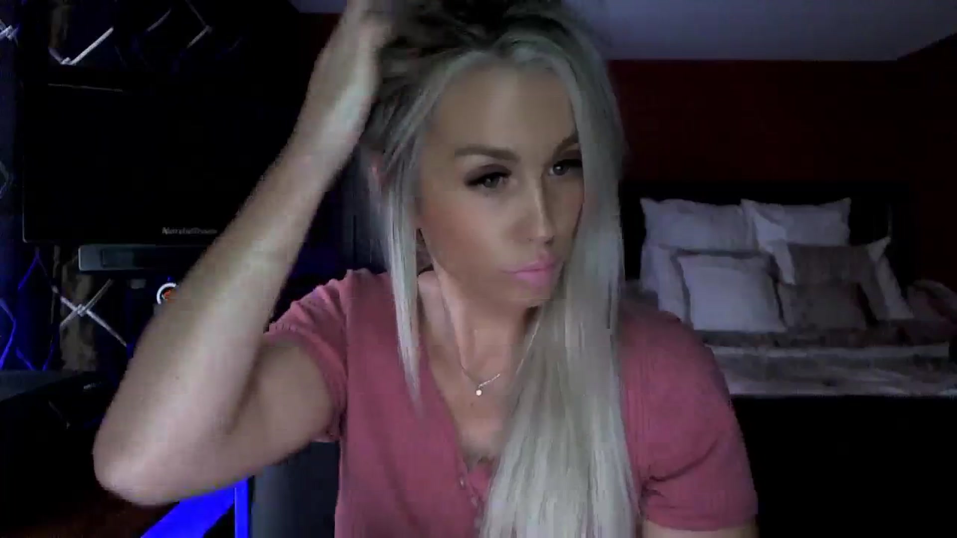 Gallery image thumbnail from Cora9's myfreecams stream on, 12/13/2023, 05:23 image 4 of 20