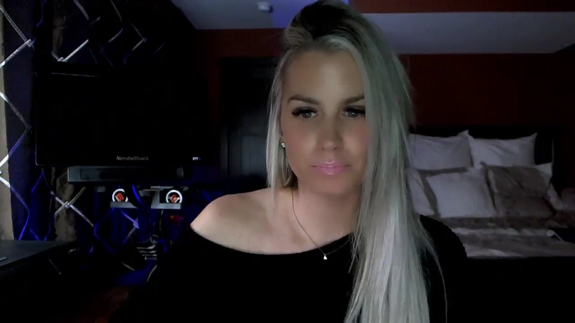 Gallery image thumbnail from Cora9's myfreecams stream on, 12/28/2023, 06:26 image 7 of 20