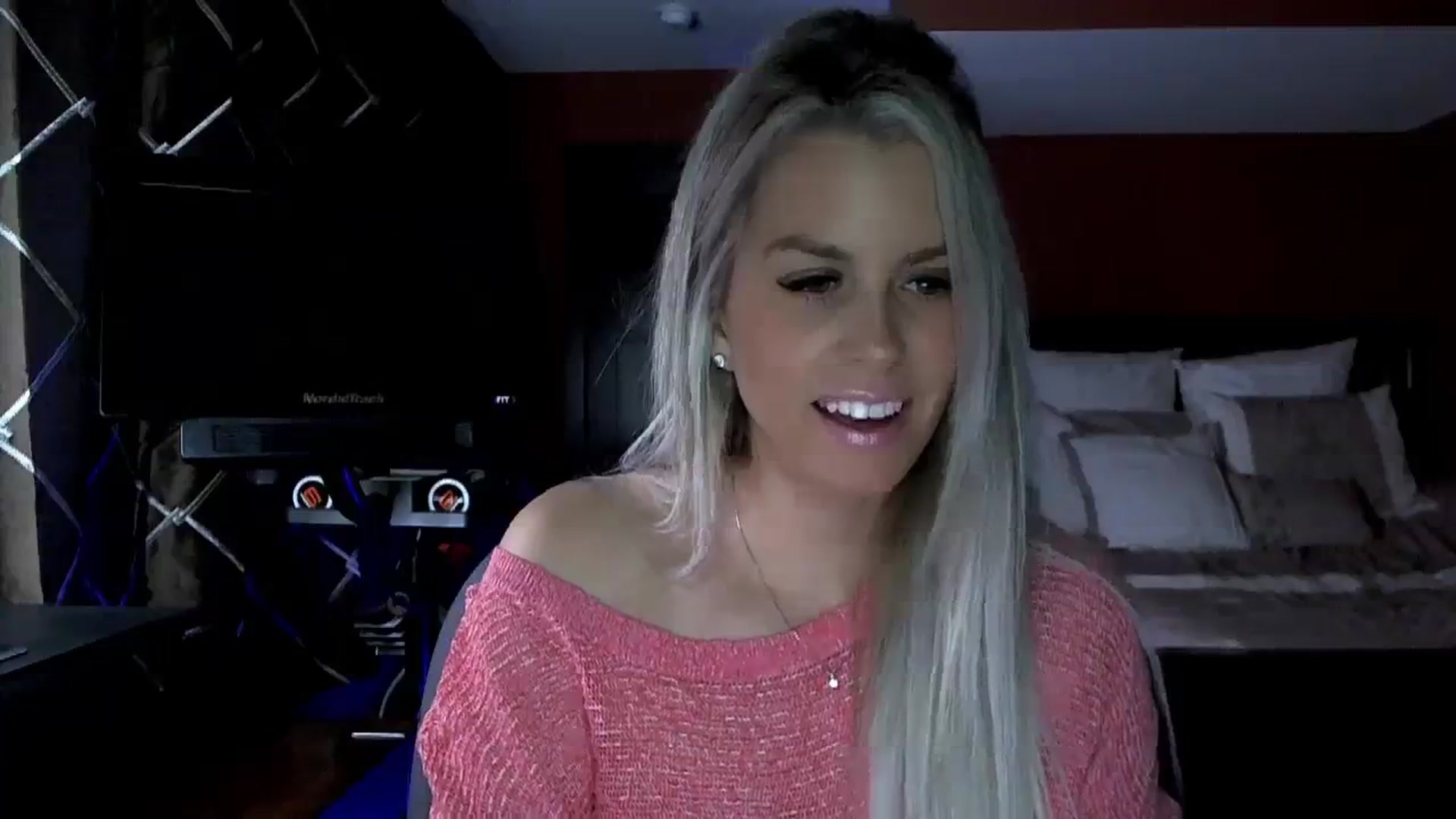 Gallery image thumbnail from Cora9's myfreecams stream on, 12/29/2023, 06:14 image 2 of 20