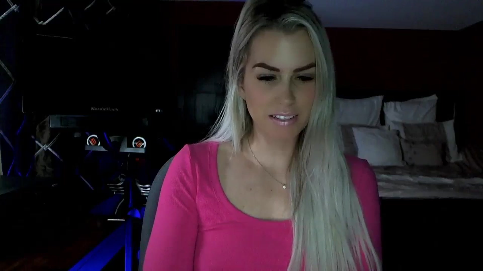 Gallery image thumbnail from Cora9's myfreecams stream on, 01/08/2024, 04:45 image 3 of 20