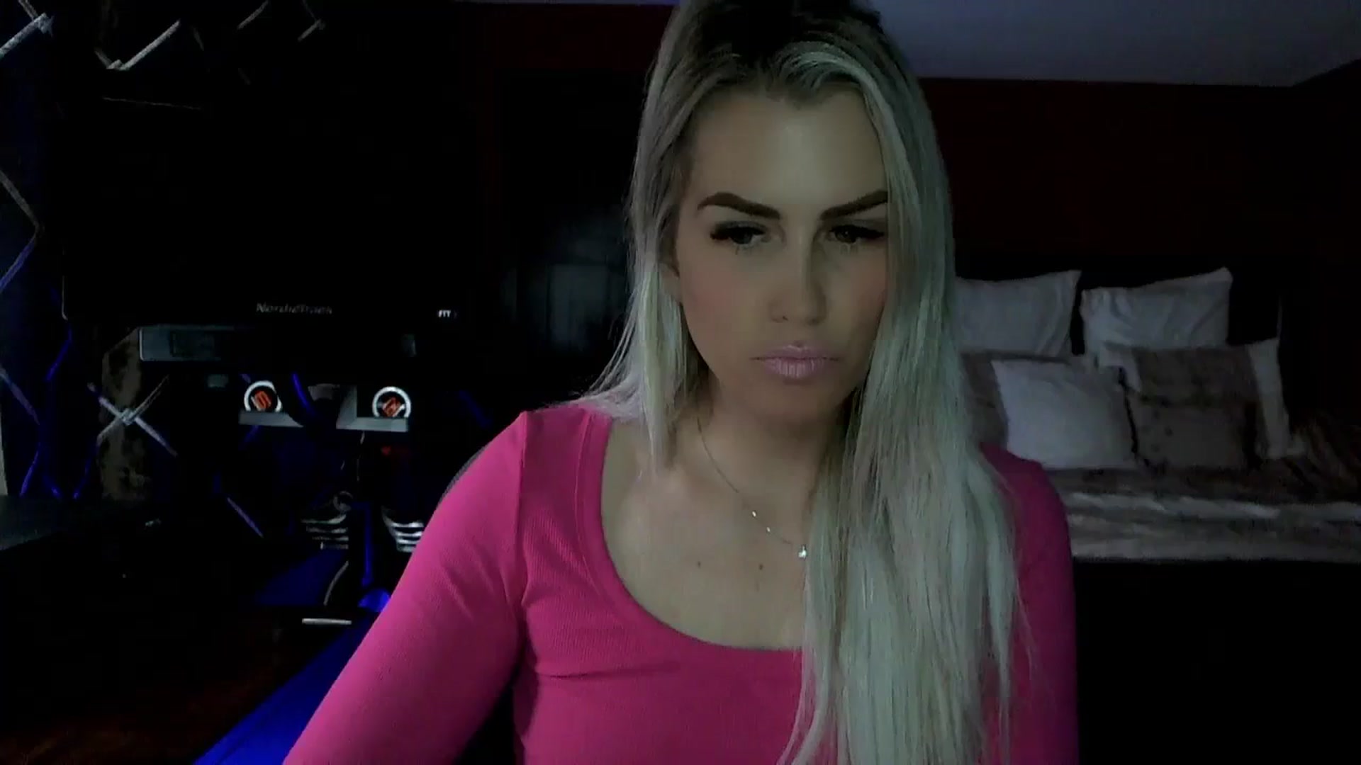 Gallery image thumbnail from Cora9's myfreecams stream on, 01/08/2024, 04:45 image 13 of 20