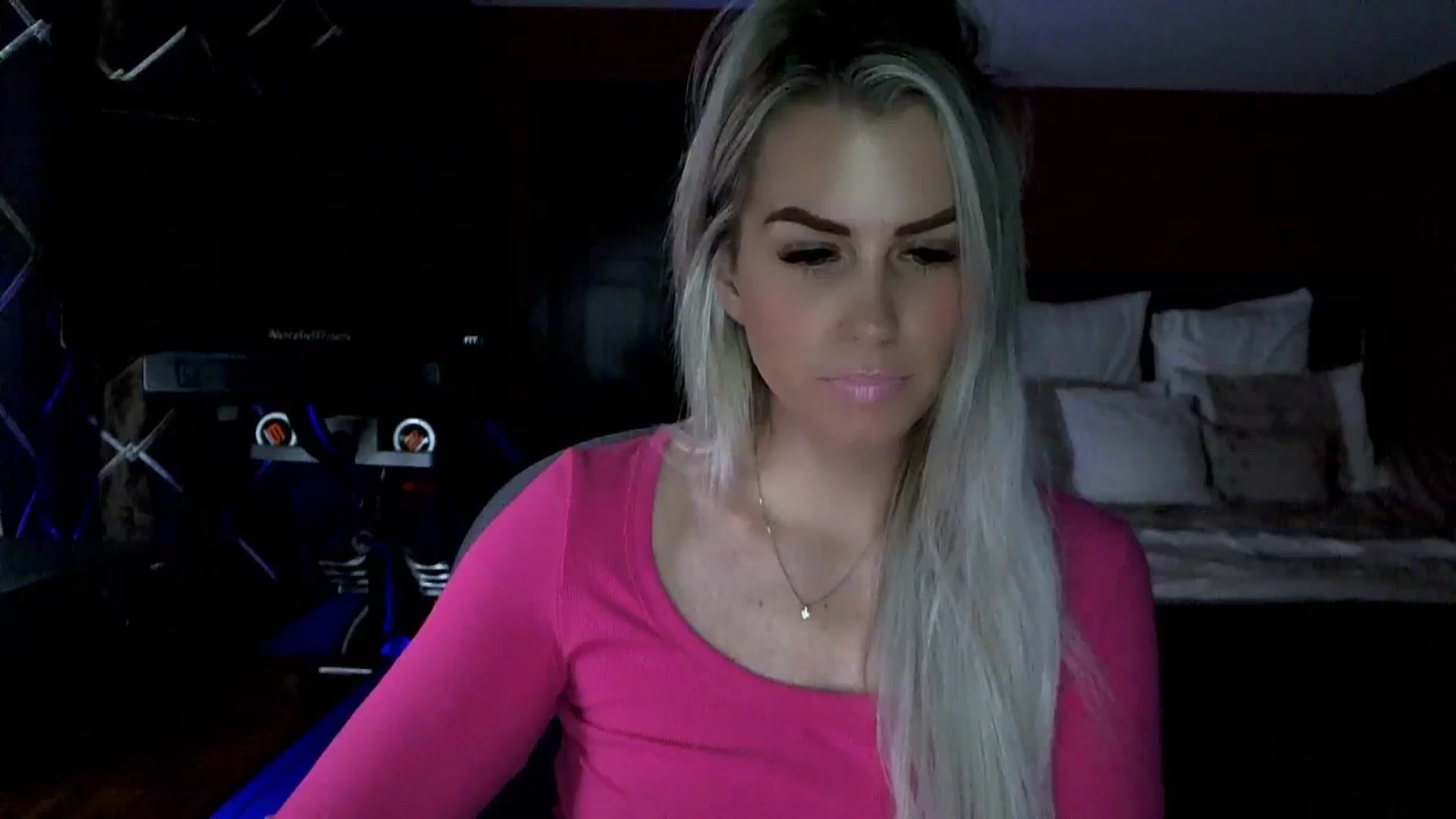 Gallery image thumbnail from Cora9's myfreecams stream on, 01/08/2024, 06:18 image 11 of 20