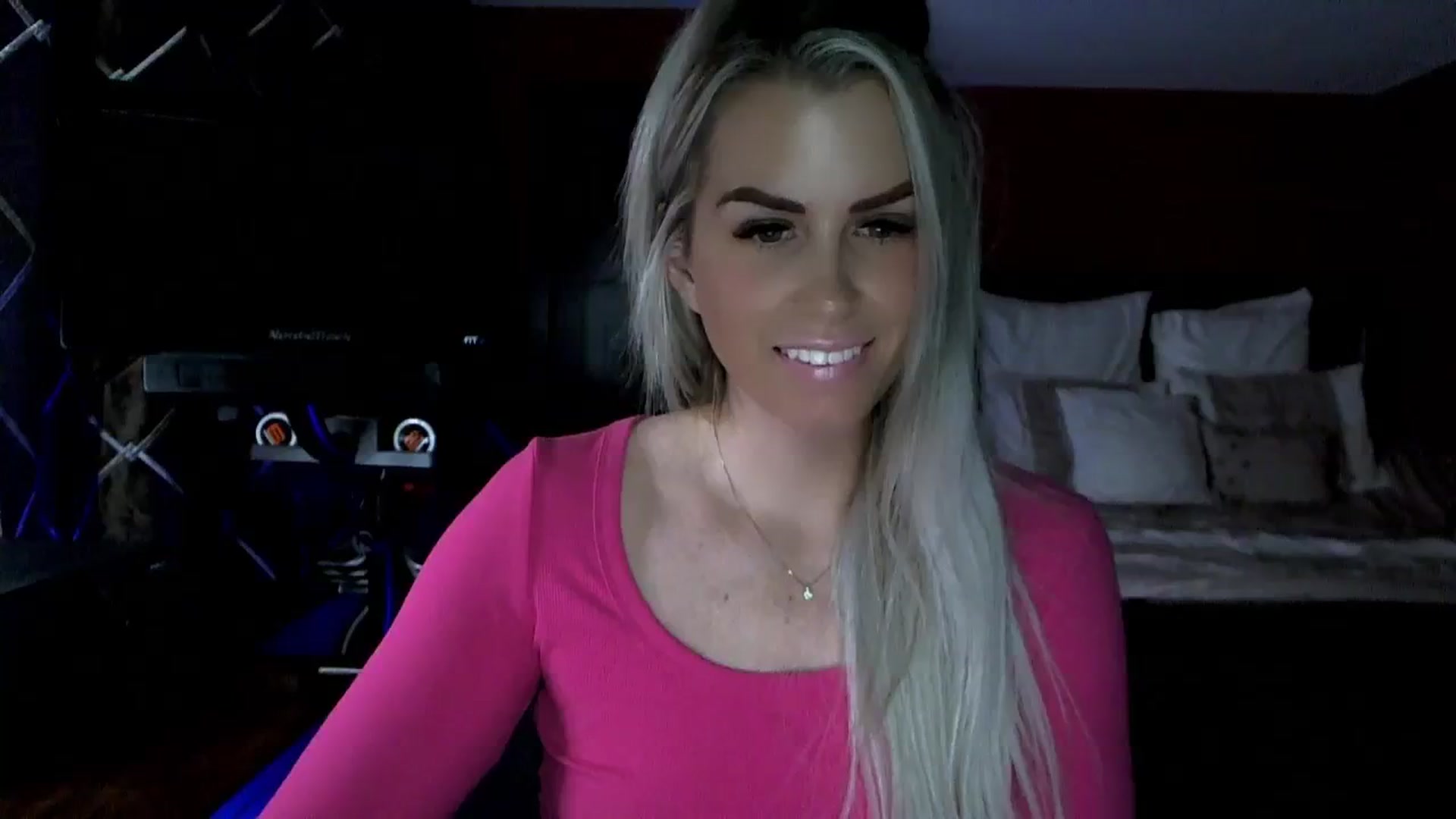 Gallery image thumbnail from Cora9's myfreecams stream on, 01/08/2024, 06:18 image 20 of 20